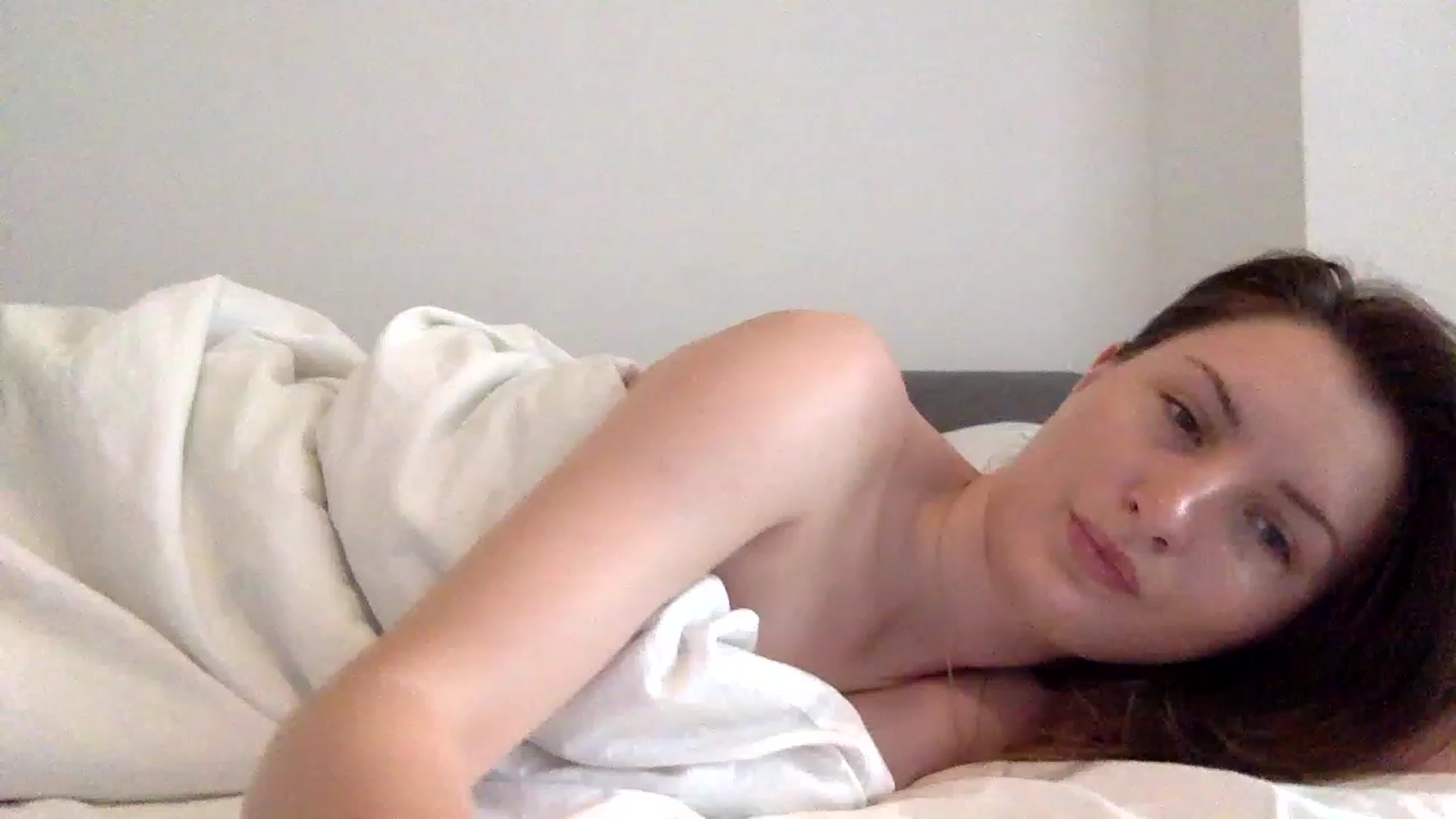 Gallery image thumbnail from EmilyRosier's myfreecams stream on, 06/13/2023, 13:03 image 10 of 20