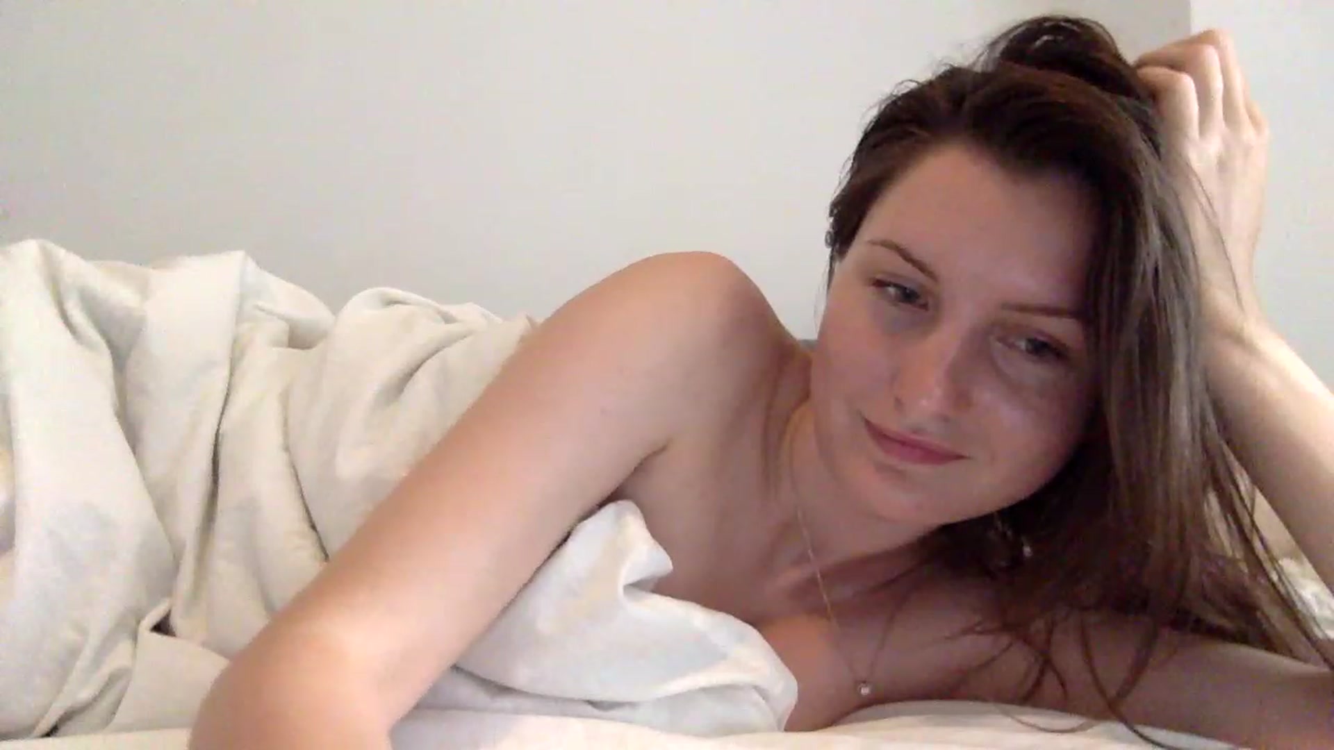 Gallery image thumbnail from EmilyRosier's myfreecams stream on, 06/13/2023, 13:03 image 17 of 20