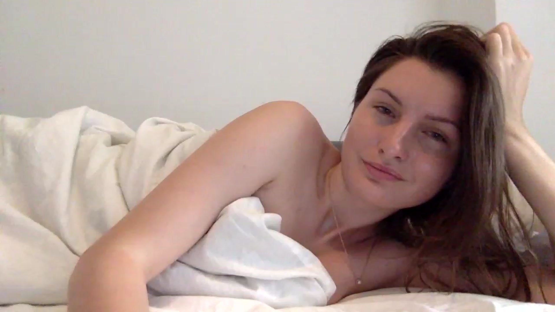 Gallery image thumbnail from EmilyRosier's myfreecams stream on, 06/13/2023, 13:03 image 8 of 20
