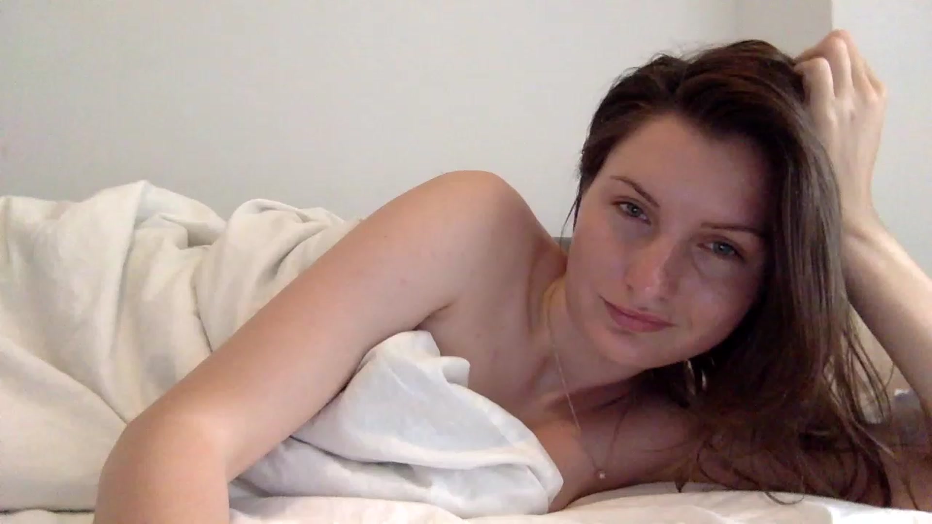 Gallery image thumbnail from EmilyRosier's myfreecams stream on, 06/13/2023, 13:03 image 7 of 20