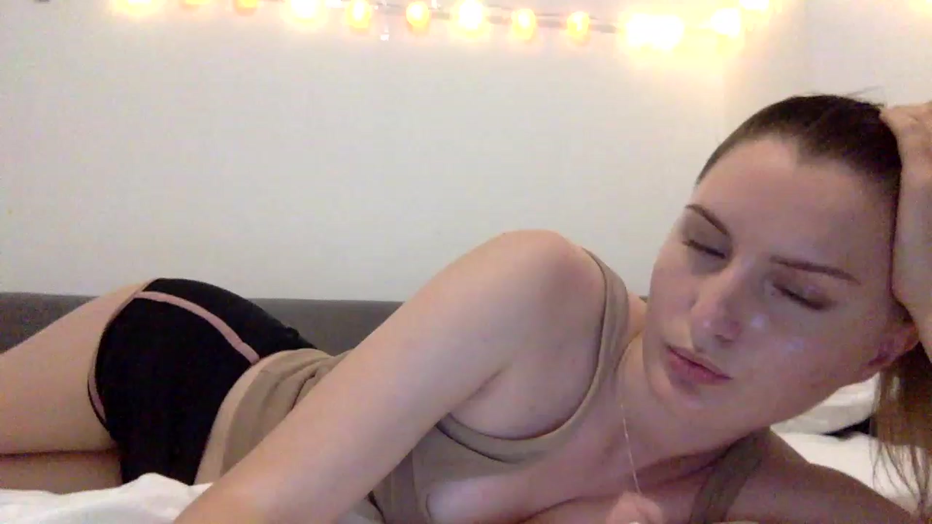 Gallery image thumbnail from EmilyRosier's myfreecams stream on, 06/13/2023, 20:43 image 12 of 20