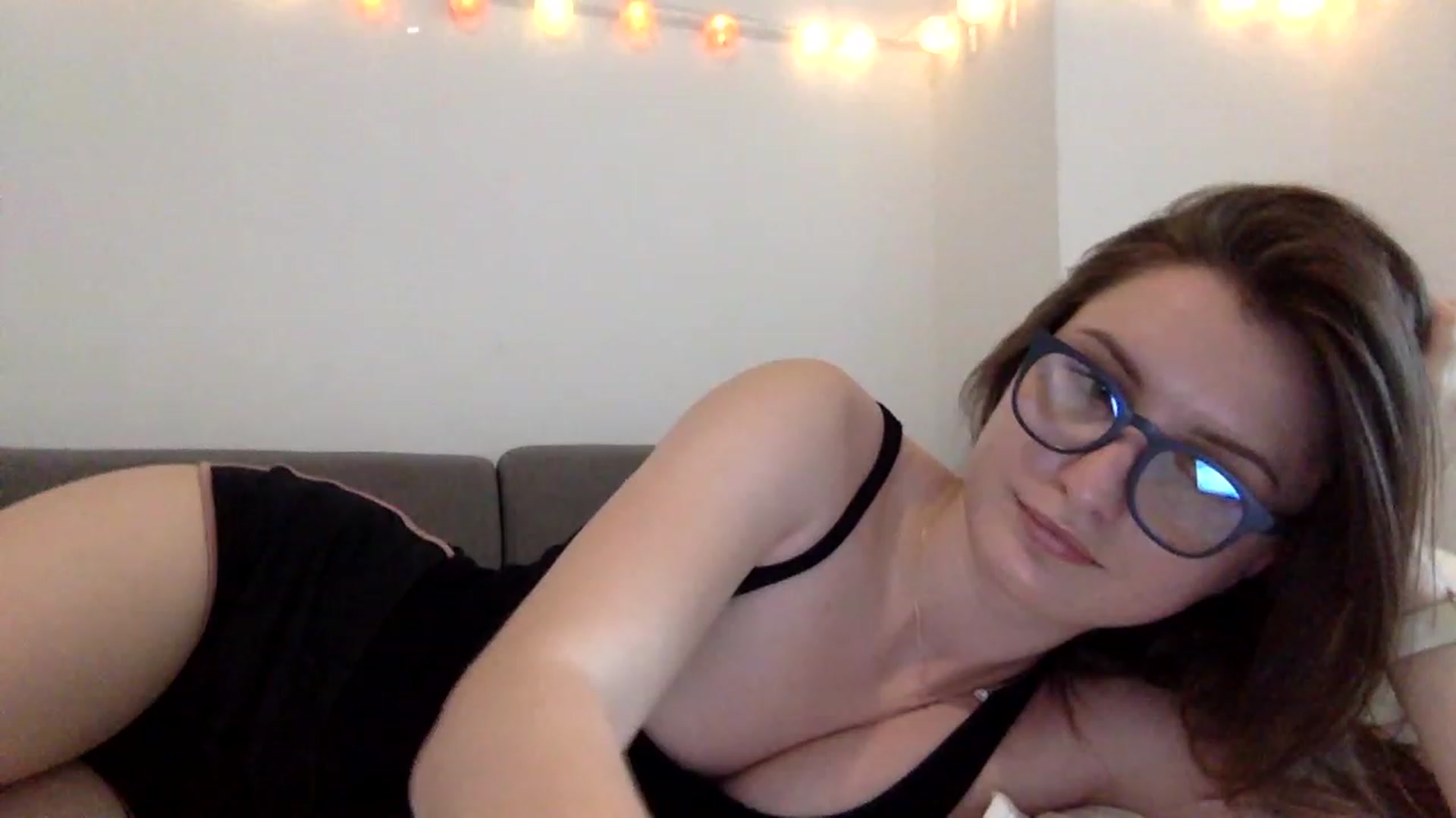 Gallery image thumbnail from EmilyRosier's myfreecams stream on, 06/14/2023, 16:23 image 1 of 20