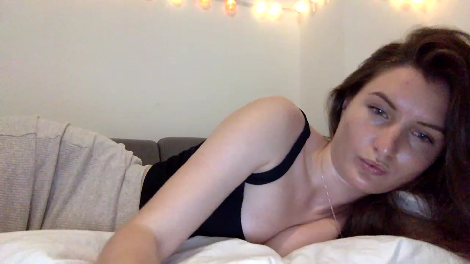 Gallery image thumbnail from EmilyRosier's myfreecams stream on, 06/17/2023, 21:51 image 10 of 20