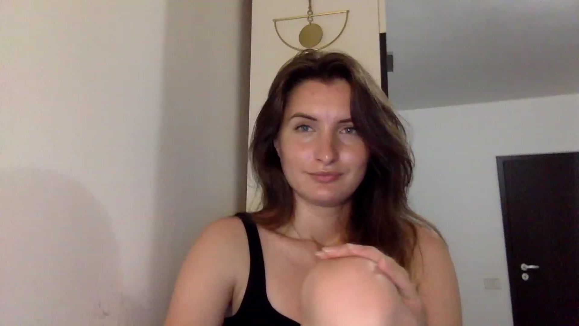 Gallery image thumbnail from EmilyRosier's myfreecams stream on, 06/17/2023, 23:31 image 13 of 20