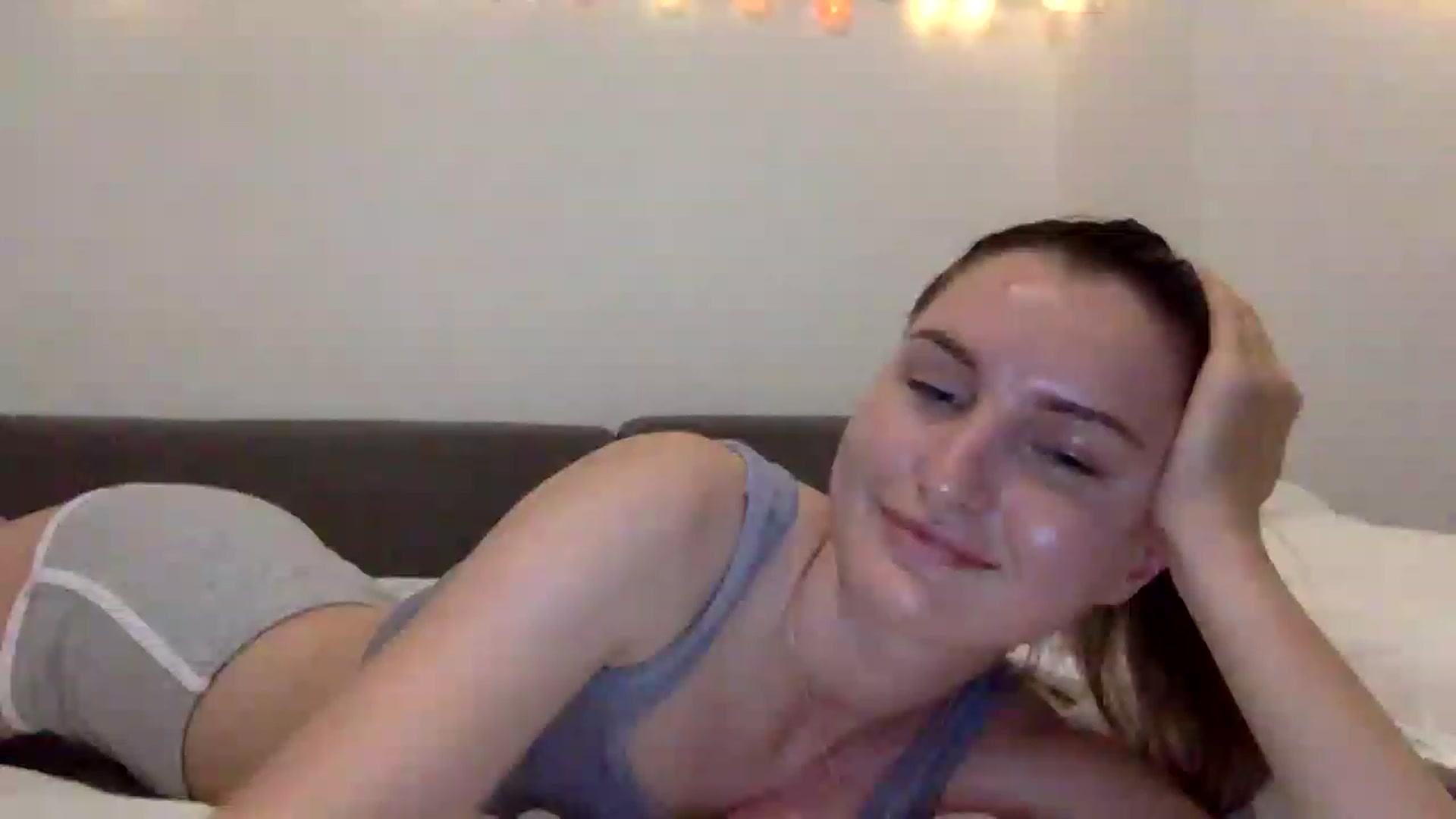Gallery image thumbnail from EmilyRosier's myfreecams stream on, 06/18/2023, 20:52 image 12 of 20