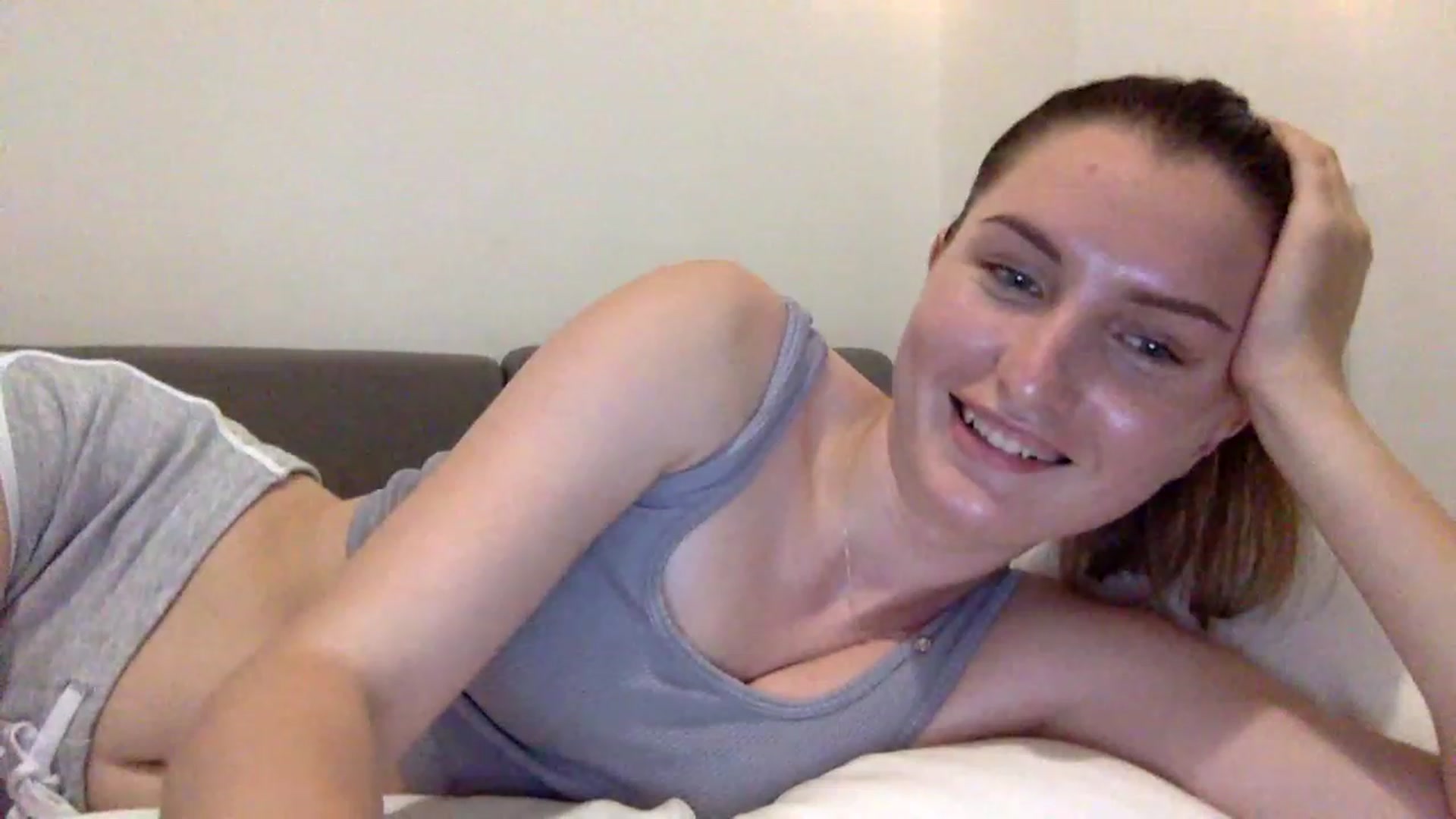 Gallery image thumbnail from EmilyRosier's myfreecams stream on, 06/18/2023, 20:52 image 2 of 20