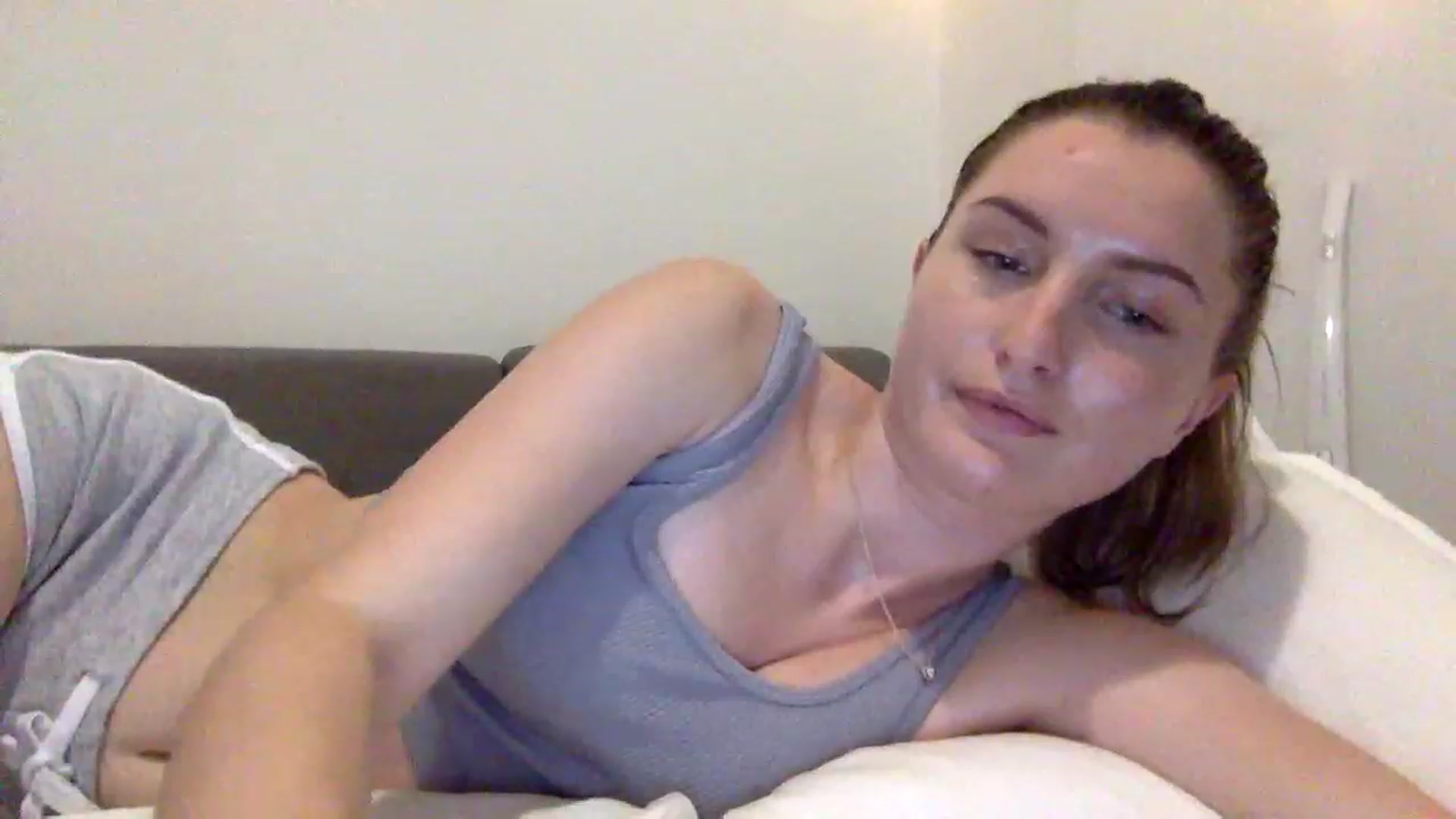 Gallery image thumbnail from EmilyRosier's myfreecams stream on, 06/18/2023, 20:52 image 3 of 20