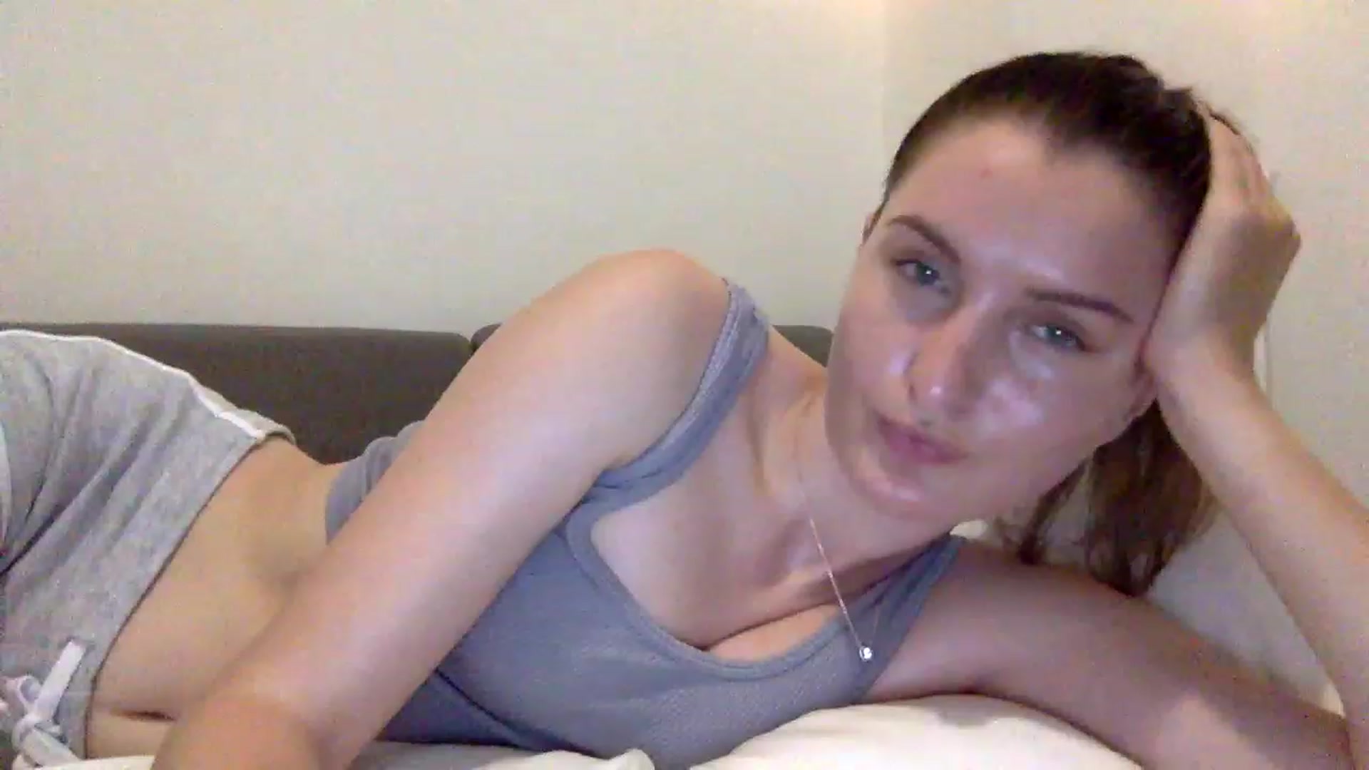 Gallery image thumbnail from EmilyRosier's myfreecams stream on, 06/18/2023, 20:52 image 4 of 20