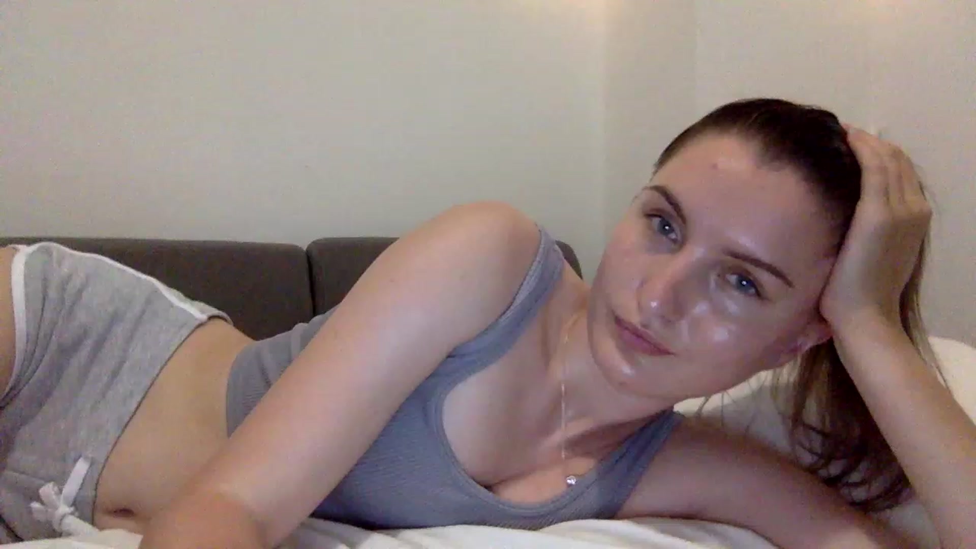 Gallery image thumbnail from EmilyRosier's myfreecams stream on, 06/18/2023, 21:43 image 2 of 20