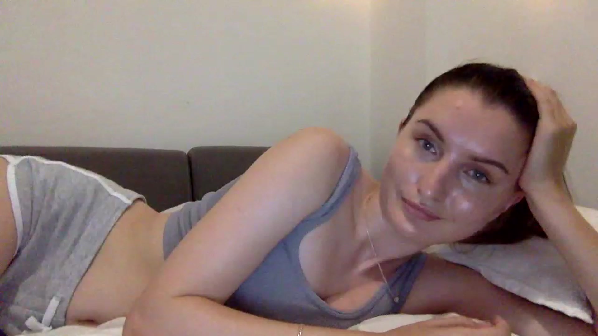 Gallery image thumbnail from EmilyRosier's myfreecams stream on, 06/18/2023, 21:43 image 10 of 20