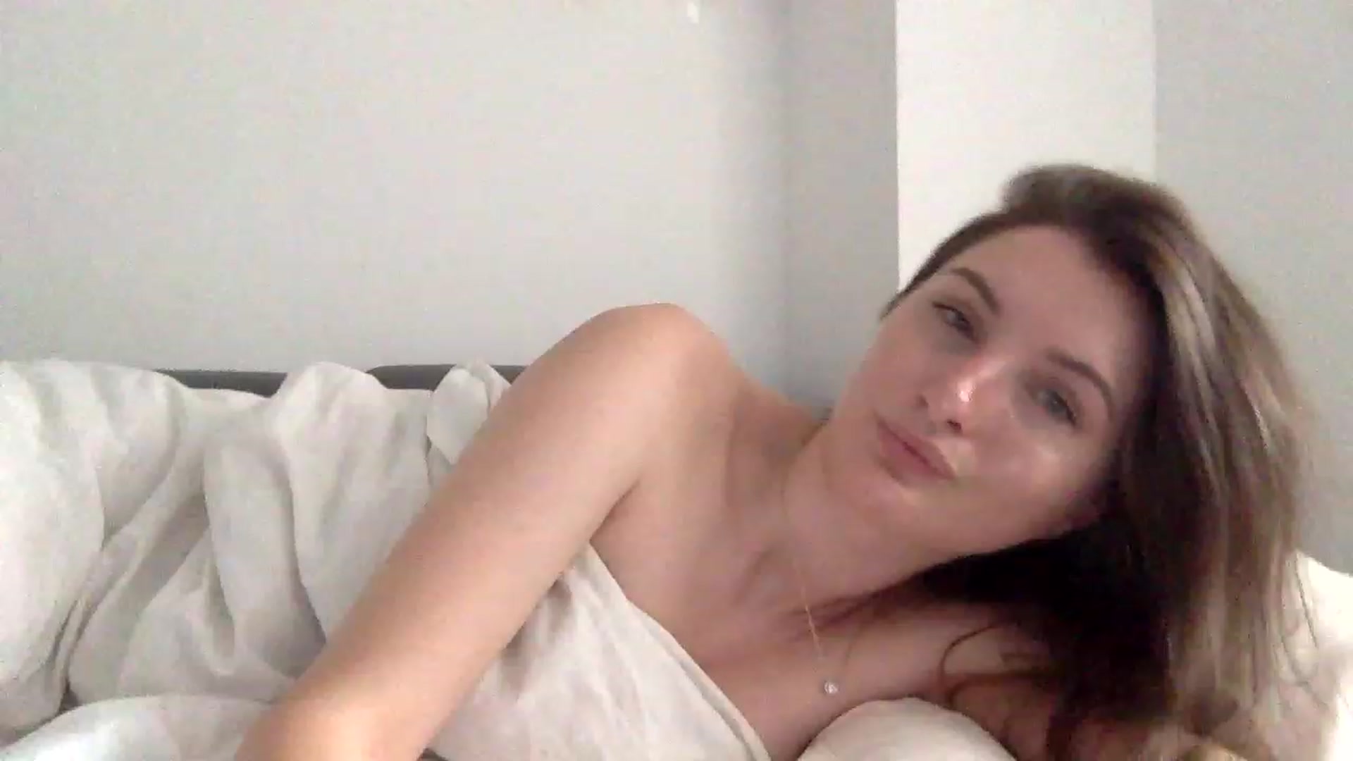 Gallery image thumbnail from EmilyRosier's myfreecams stream on, 06/20/2023, 12:21 image 13 of 20