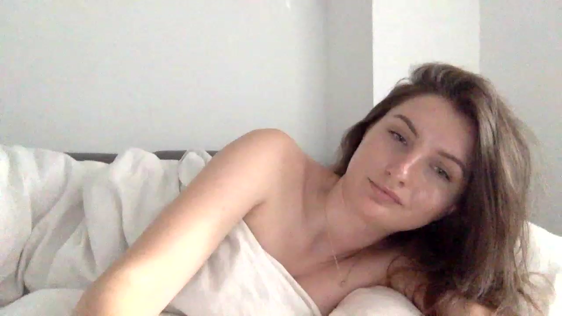 Gallery image thumbnail from EmilyRosier's myfreecams stream on, 06/20/2023, 12:21 image 7 of 20