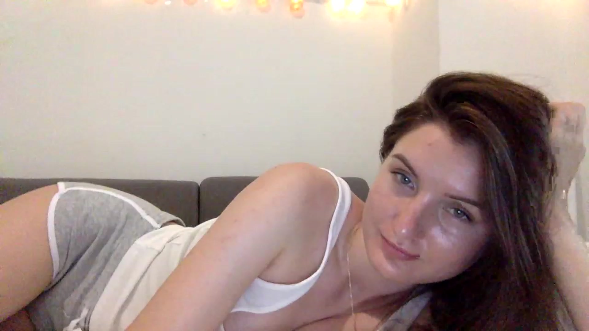Gallery image thumbnail from EmilyRosier's myfreecams stream on, 06/20/2023, 17:34 image 8 of 20