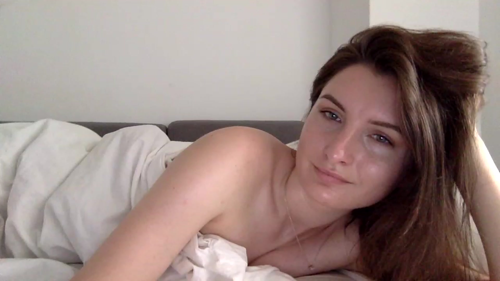 Gallery image thumbnail from EmilyRosier's myfreecams stream on, 06/22/2023, 11:18 image 4 of 20