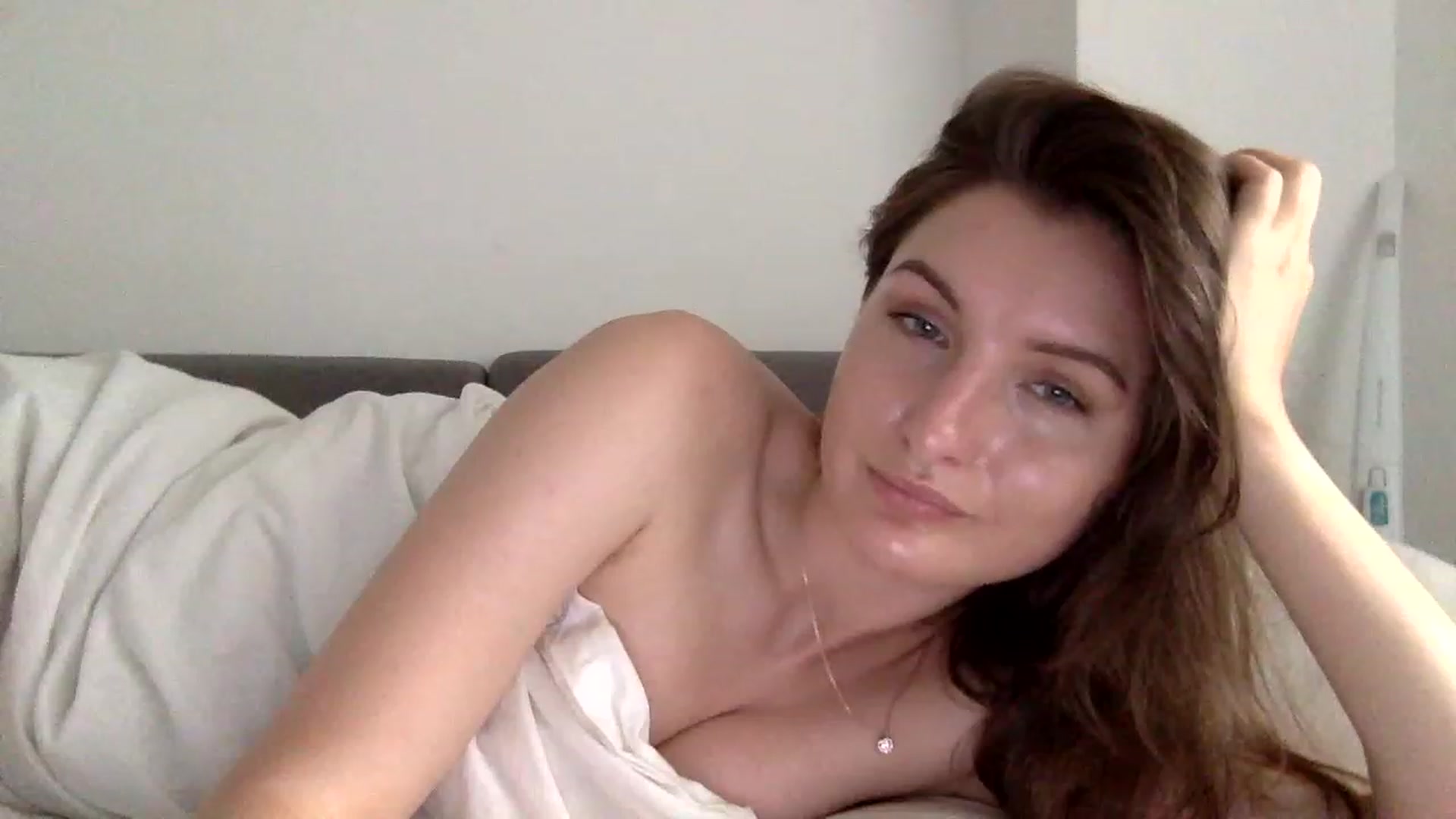 Gallery image thumbnail from EmilyRosier's myfreecams stream on, 06/22/2023, 12:24 image 5 of 20