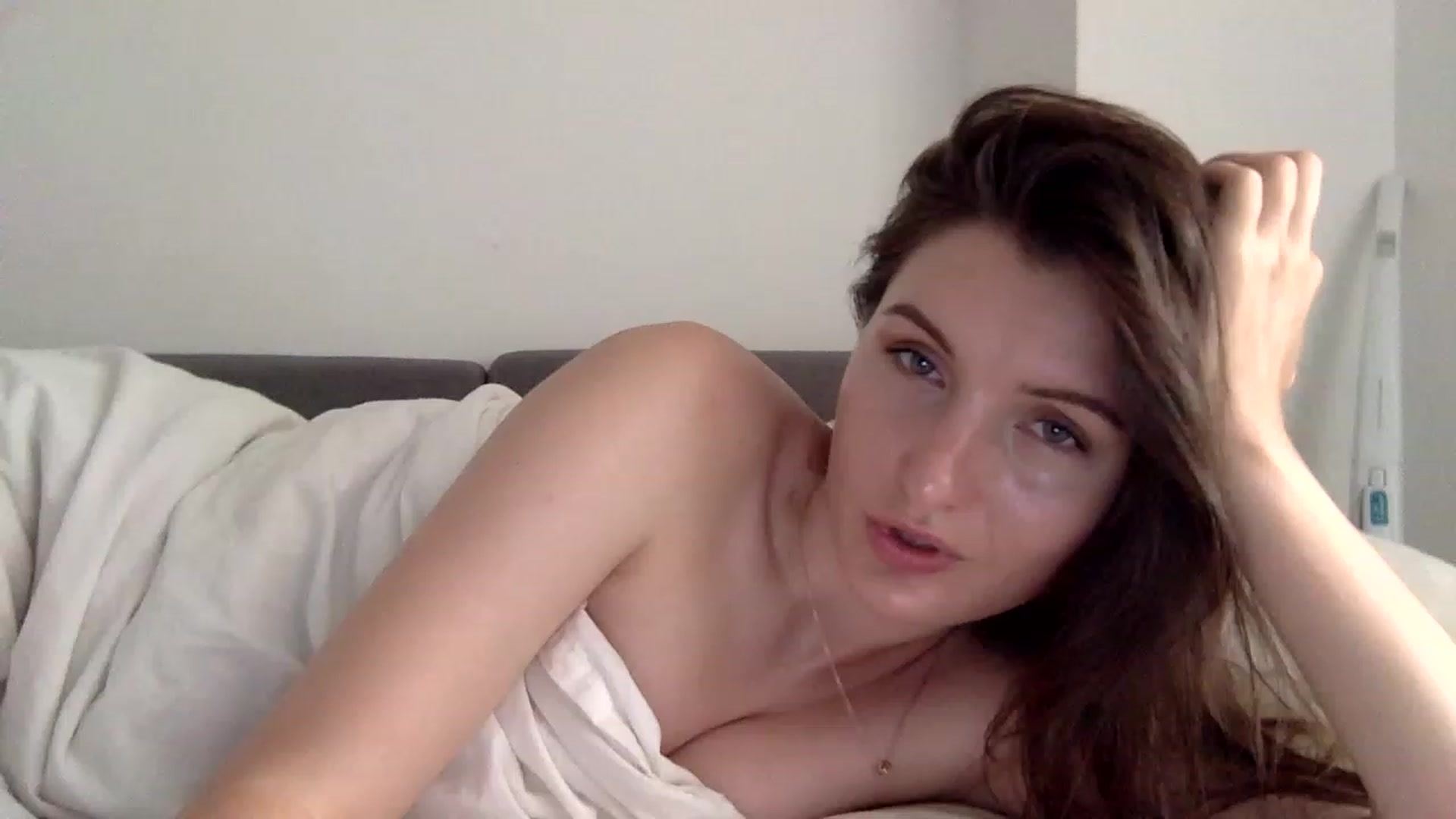 Gallery image thumbnail from EmilyRosier's myfreecams stream on, 06/22/2023, 12:24 image 20 of 20