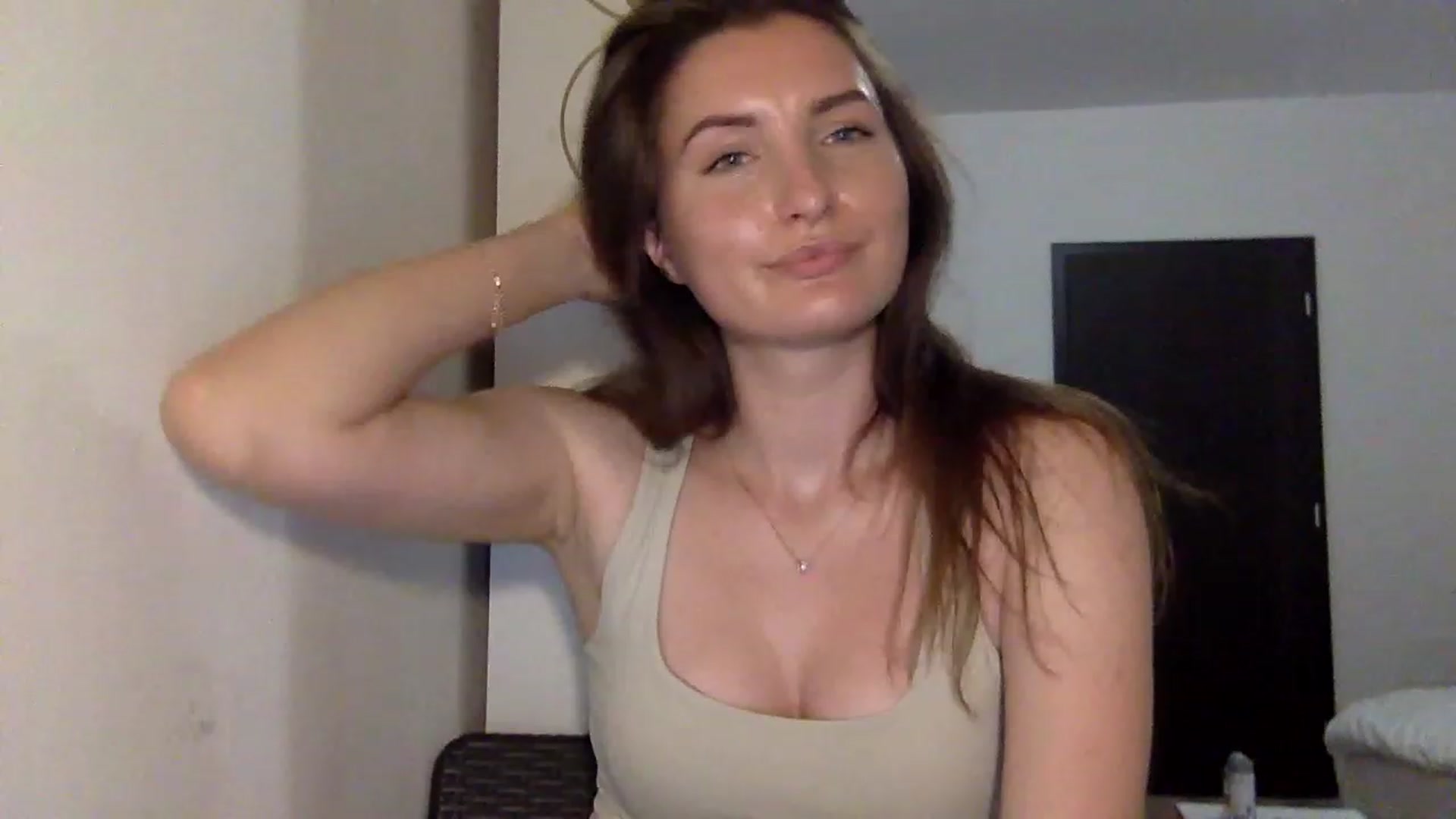 Gallery image thumbnail from EmilyRosier's myfreecams stream on, 06/25/2023, 18:56 image 16 of 20