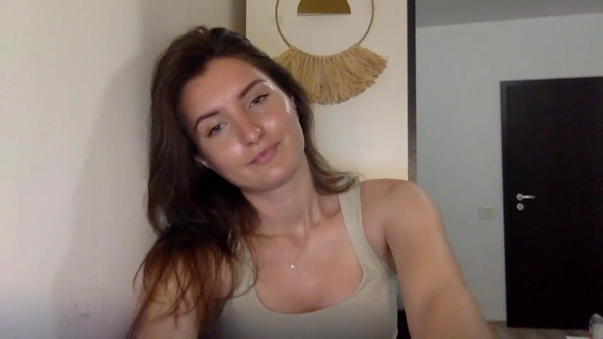 Gallery image thumbnail from EmilyRosier's myfreecams stream on, 06/25/2023, 20:34 image 19 of 20