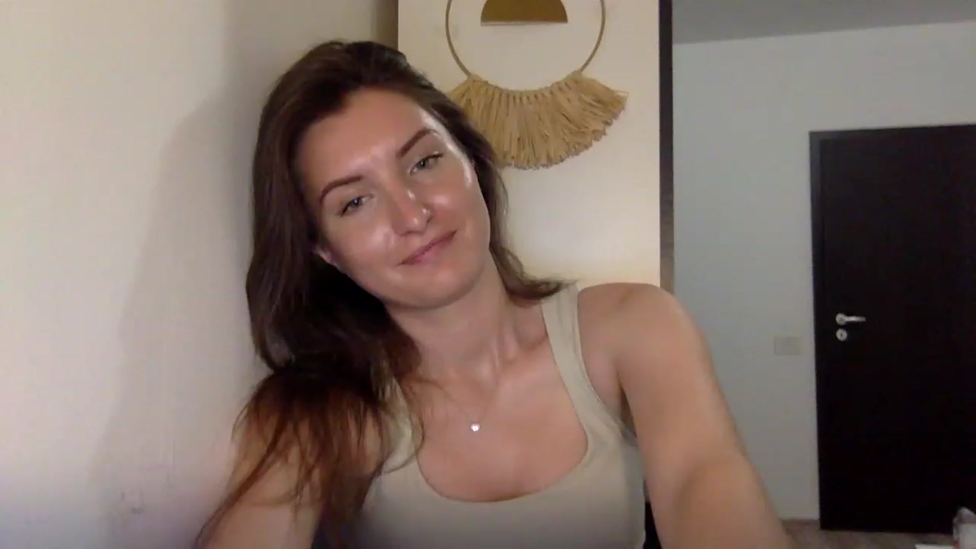 Gallery image thumbnail from EmilyRosier's myfreecams stream on, 06/25/2023, 20:34 image 18 of 20