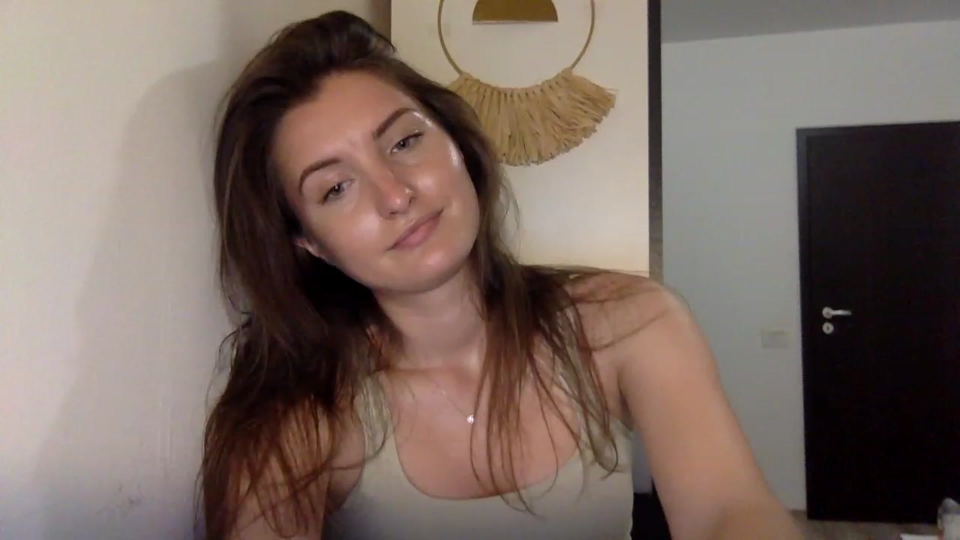 Gallery image thumbnail from EmilyRosier's myfreecams stream on, 06/25/2023, 20:34 image 15 of 20