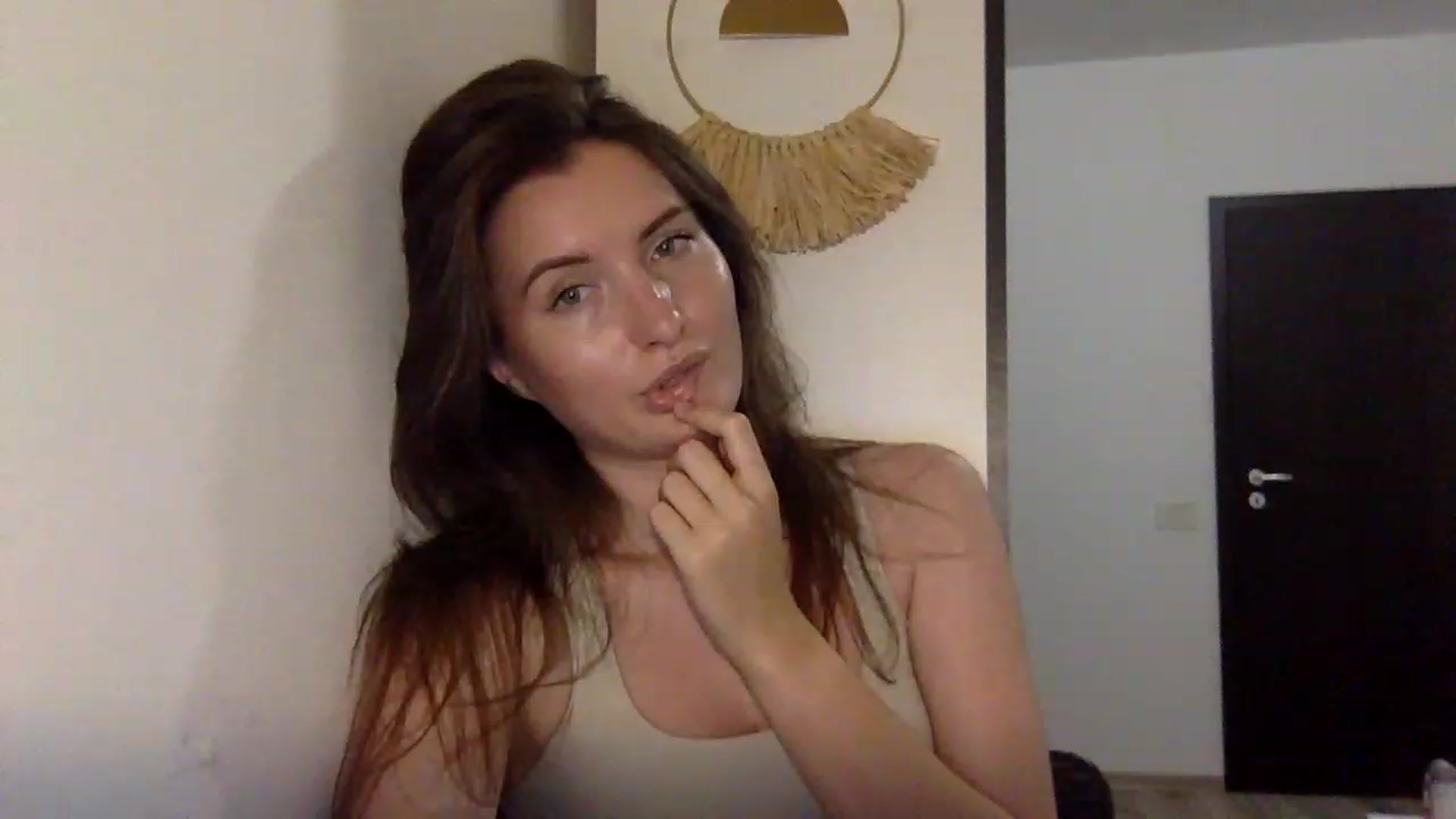 Gallery image thumbnail from EmilyRosier's myfreecams stream on, 06/25/2023, 20:34 image 16 of 20
