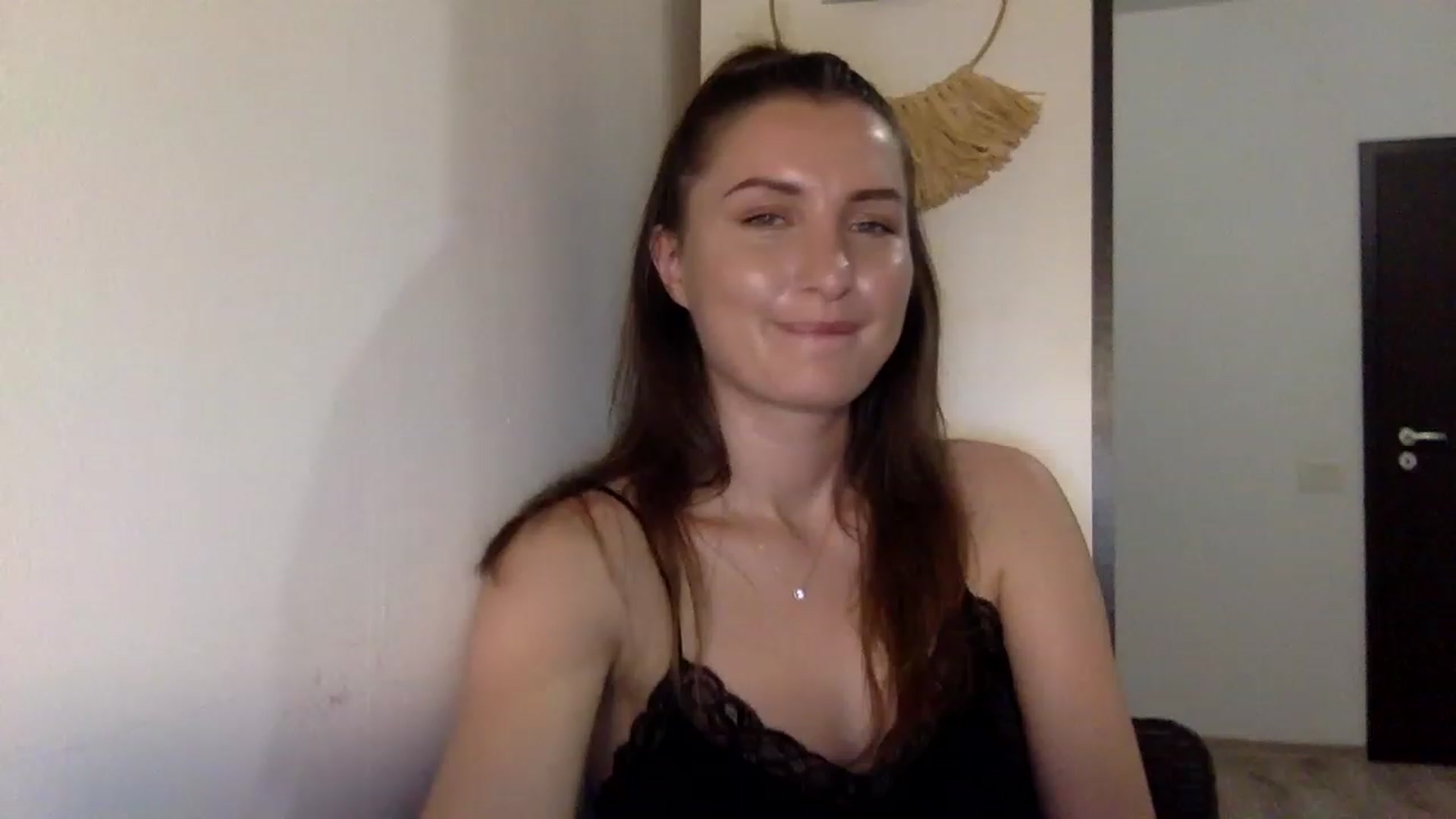 Gallery image thumbnail from EmilyRosier's myfreecams stream on, 06/26/2023, 18:57 image 12 of 20