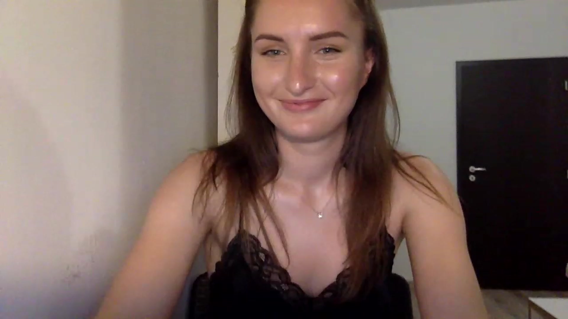 Gallery image thumbnail from EmilyRosier's myfreecams stream on, 06/26/2023, 18:57 image 18 of 20