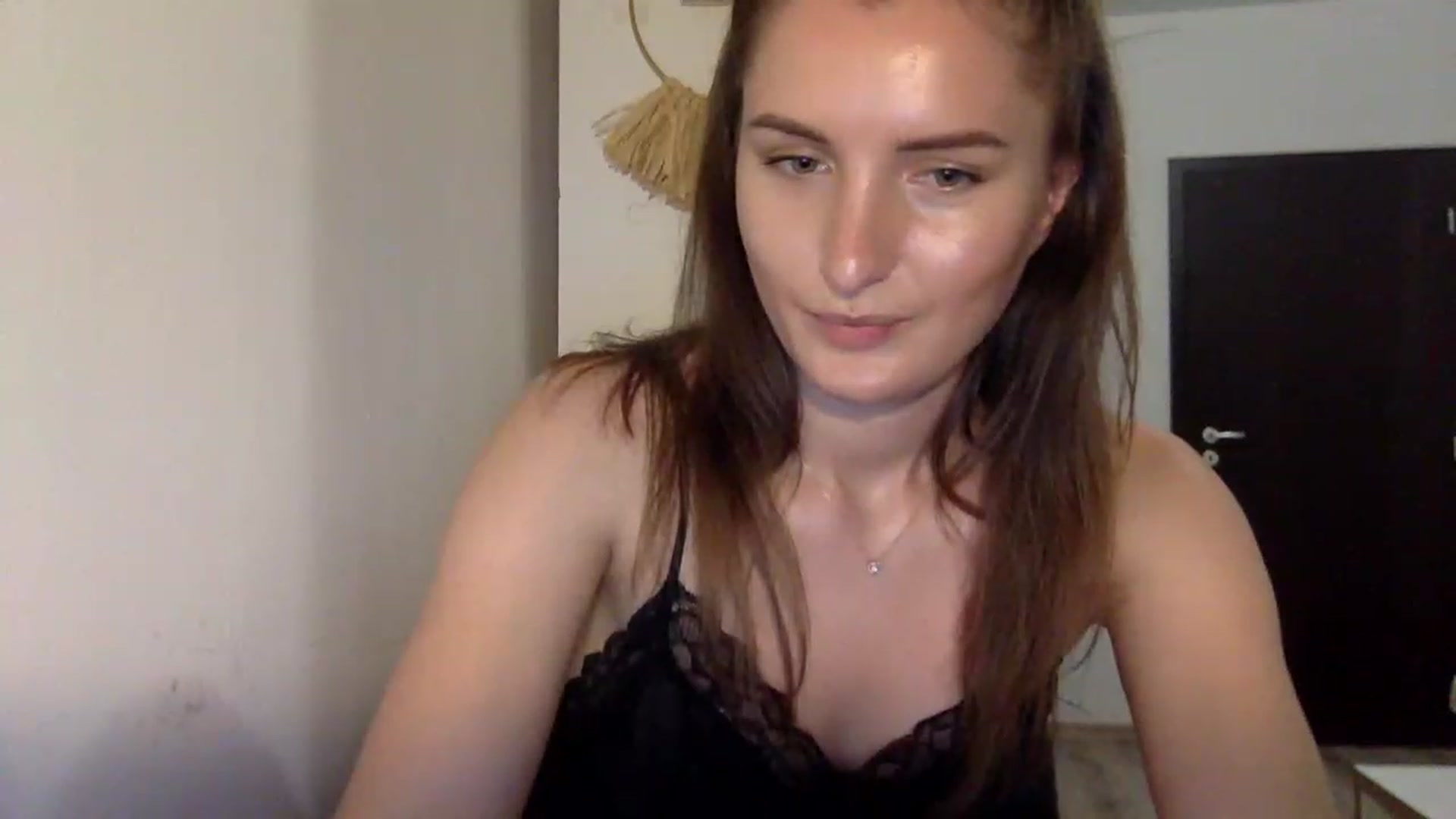 Gallery image thumbnail from EmilyRosier's myfreecams stream on, 06/26/2023, 18:57 image 19 of 20