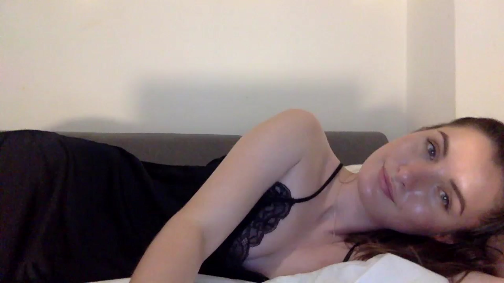 Gallery image thumbnail from EmilyRosier's myfreecams stream on, 06/26/2023, 21:15 image 10 of 20