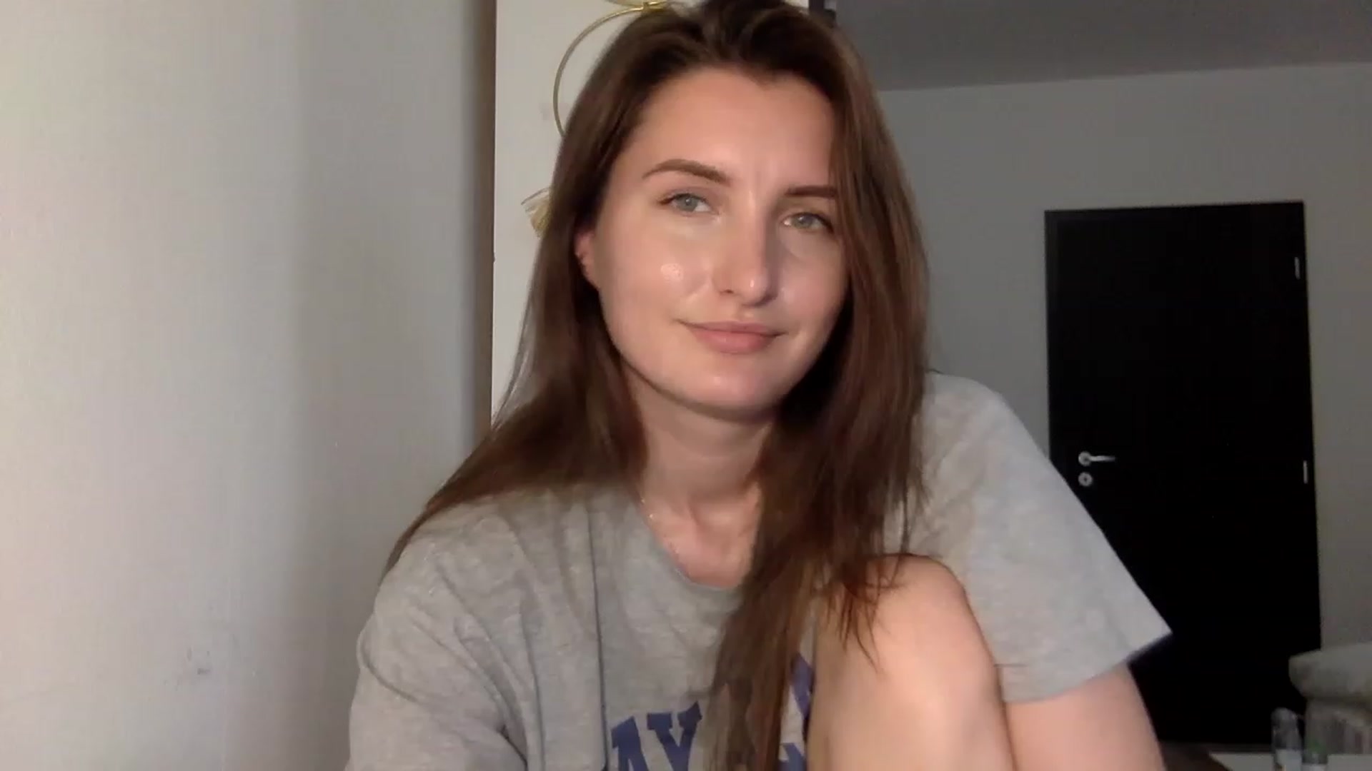 Gallery image thumbnail from EmilyRosier's myfreecams stream on, 06/28/2023, 17:03 image 5 of 20