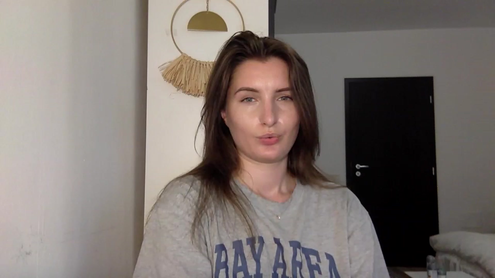 Gallery image thumbnail from EmilyRosier's myfreecams stream on, 06/28/2023, 17:03 image 11 of 20