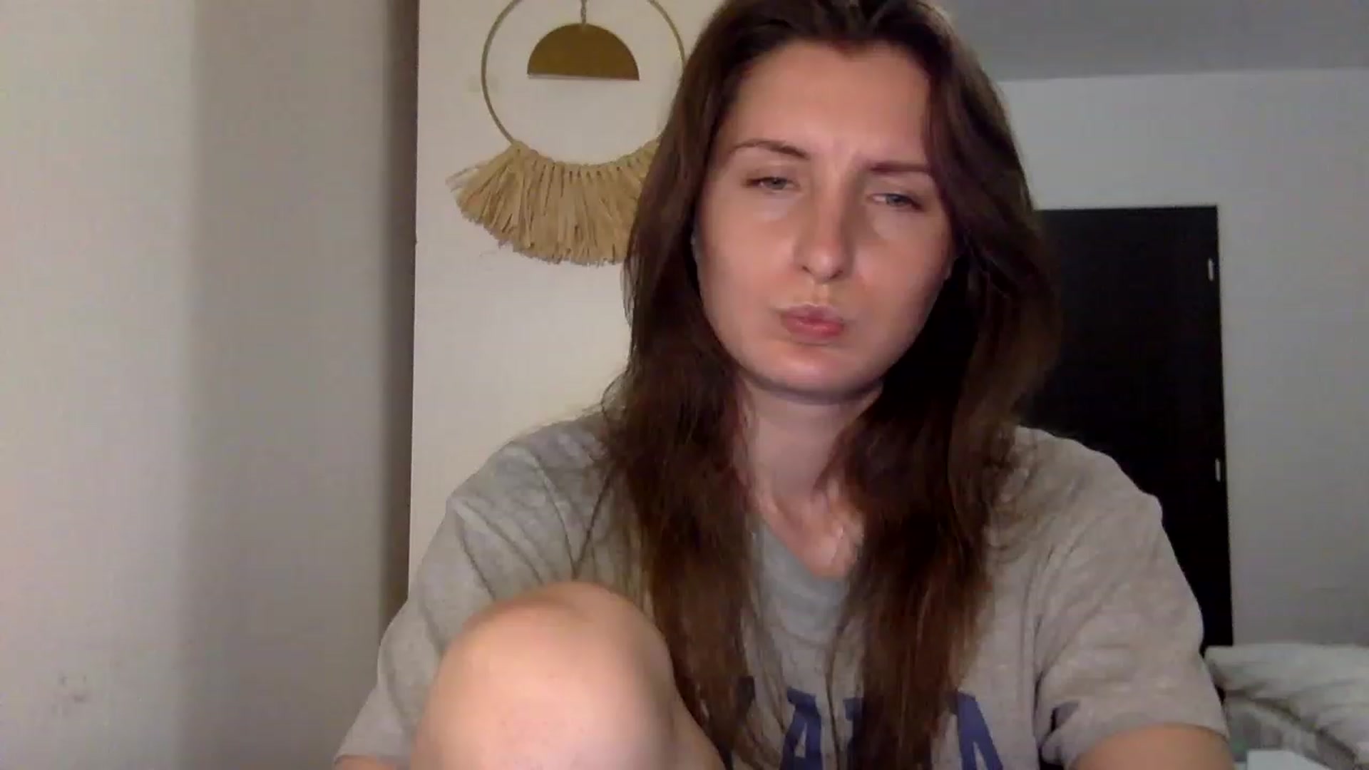 Gallery image thumbnail from EmilyRosier's myfreecams stream on, 06/28/2023, 20:48 image 2 of 20