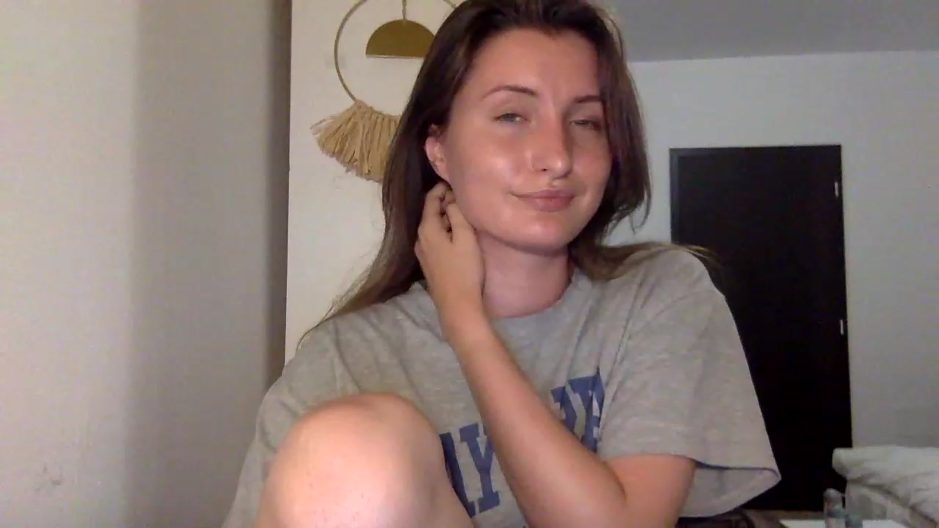 Gallery image thumbnail from EmilyRosier's myfreecams stream on, 06/28/2023, 20:48 image 17 of 20