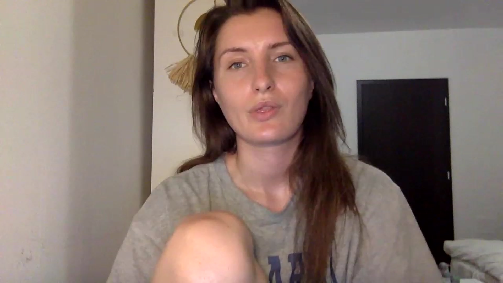 Gallery image thumbnail from EmilyRosier's myfreecams stream on, 06/28/2023, 20:48 image 13 of 20