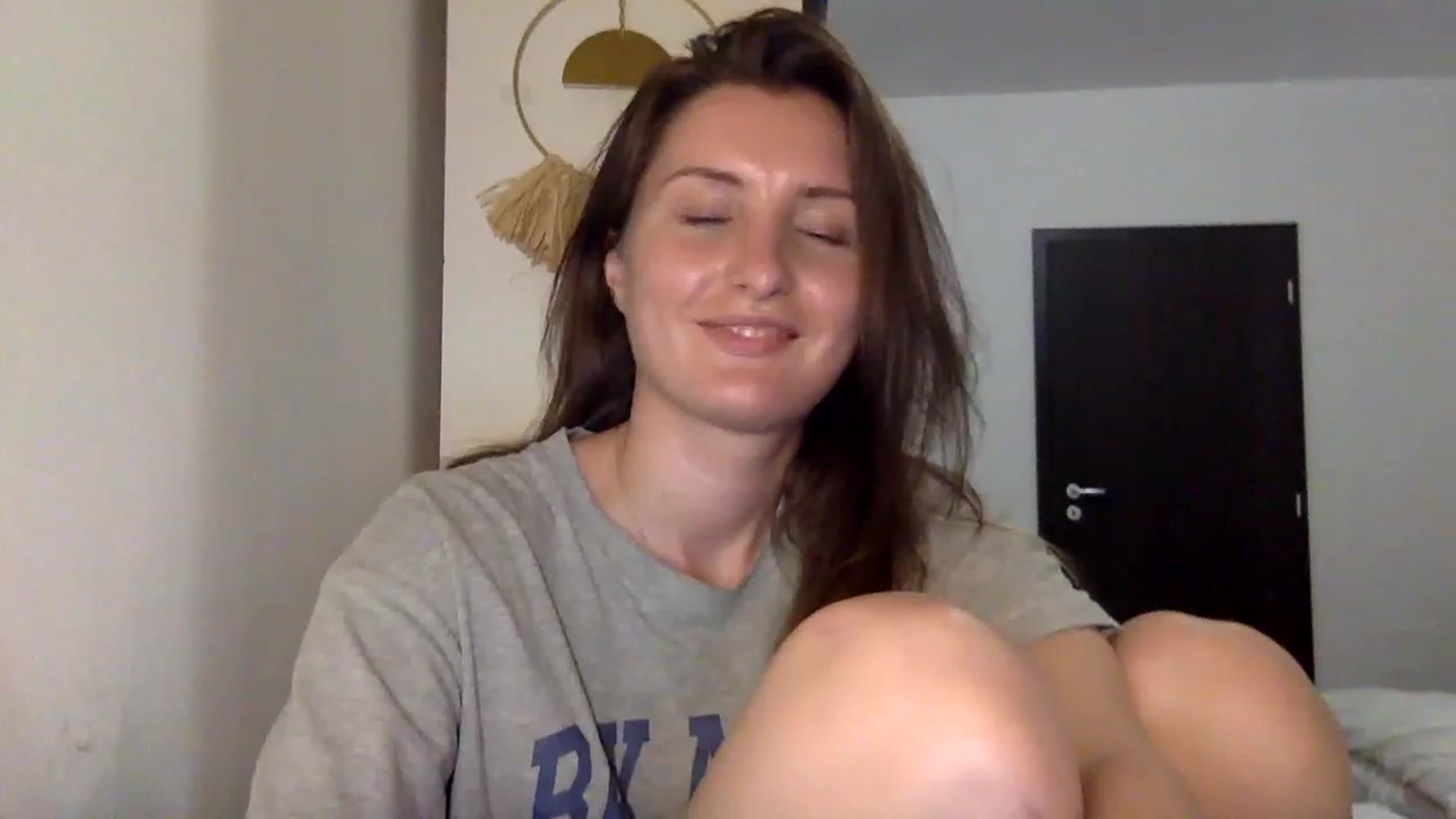 Gallery image thumbnail from EmilyRosier's myfreecams stream on, 06/28/2023, 20:48 image 12 of 20