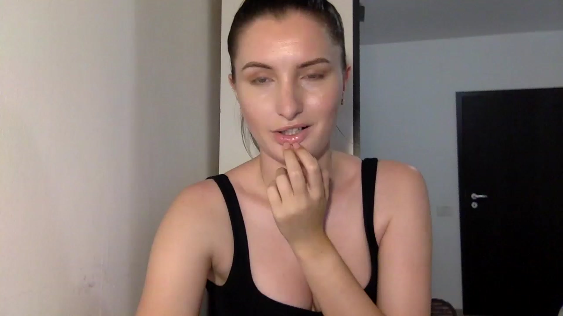 Gallery image thumbnail from EmilyRosier's myfreecams stream on, 06/29/2023, 20:36 image 11 of 20