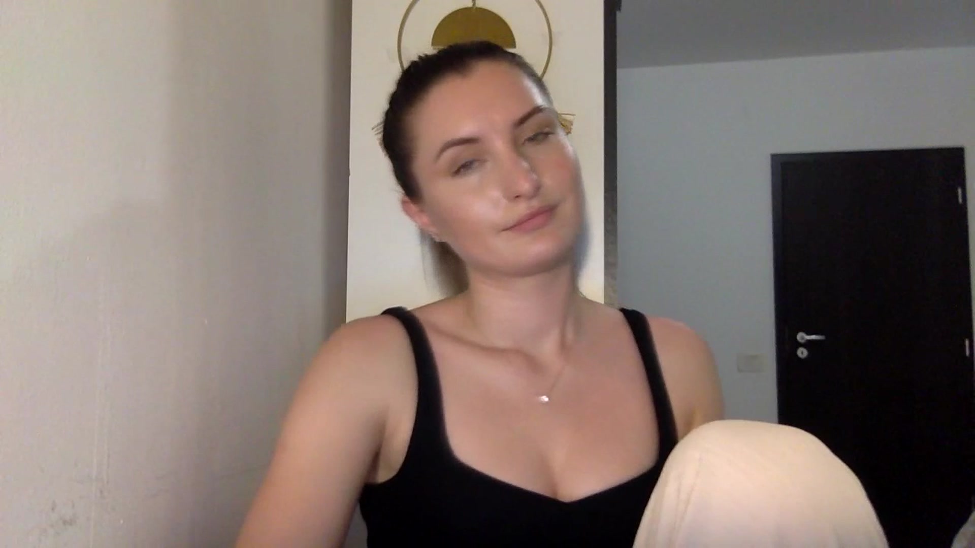 Gallery image thumbnail from EmilyRosier's myfreecams stream on, 06/29/2023, 21:35 image 12 of 20