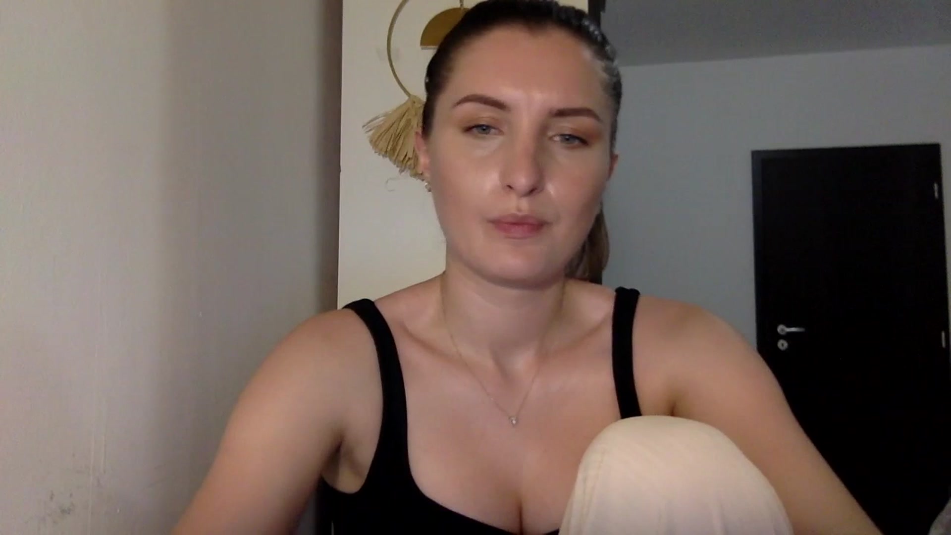 Gallery image thumbnail from EmilyRosier's myfreecams stream on, 06/29/2023, 21:35 image 8 of 20