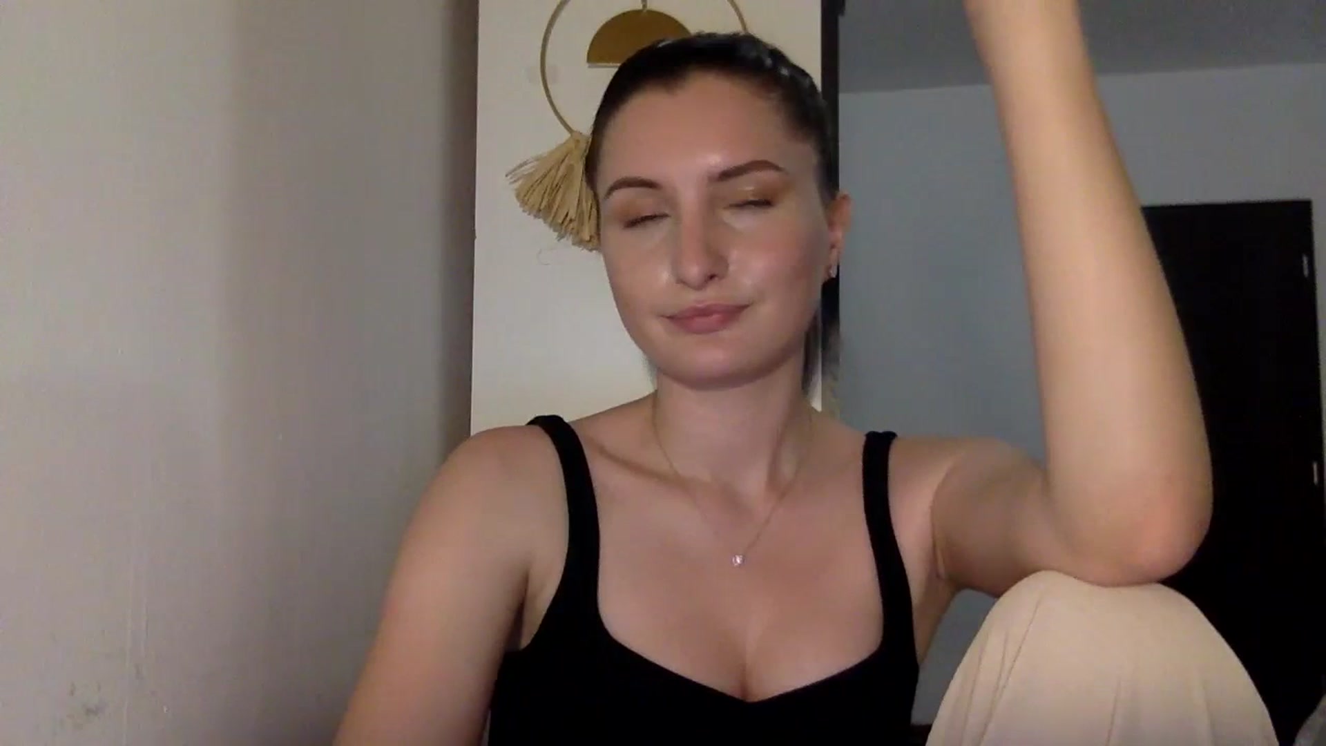 Gallery image thumbnail from EmilyRosier's myfreecams stream on, 06/29/2023, 21:35 image 9 of 20