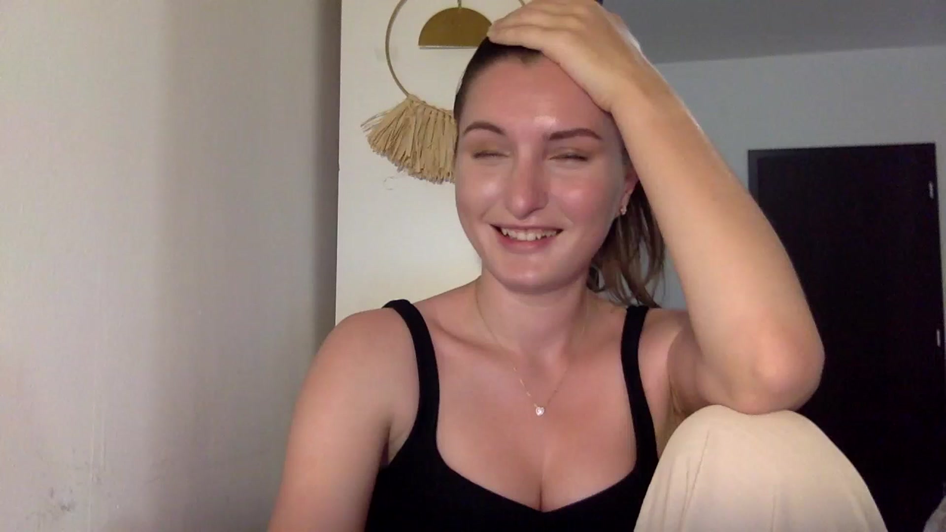 Gallery image thumbnail from EmilyRosier's myfreecams stream on, 06/29/2023, 21:35 image 4 of 20