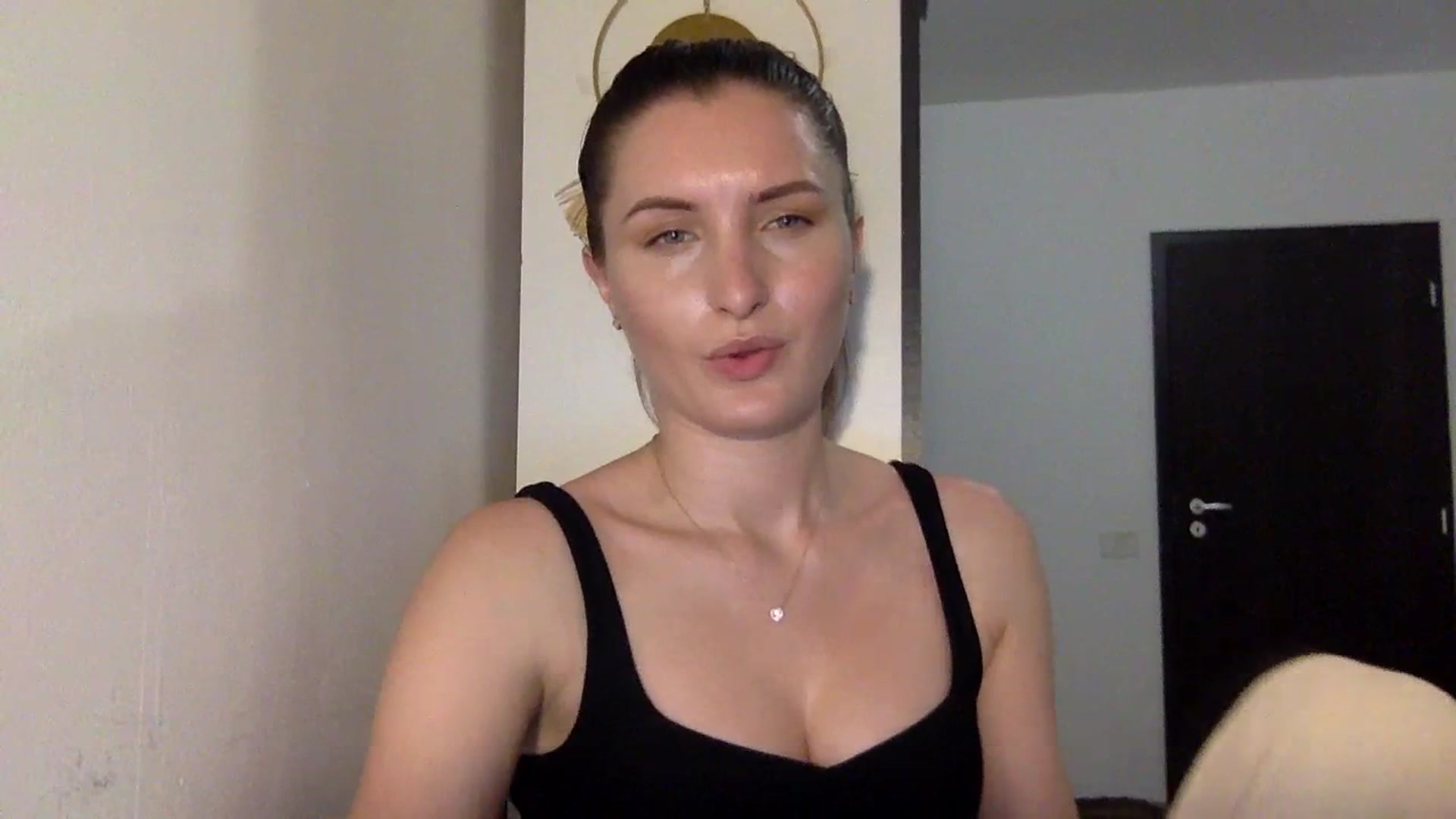 Gallery image thumbnail from EmilyRosier's myfreecams stream on, 06/29/2023, 21:35 image 18 of 20