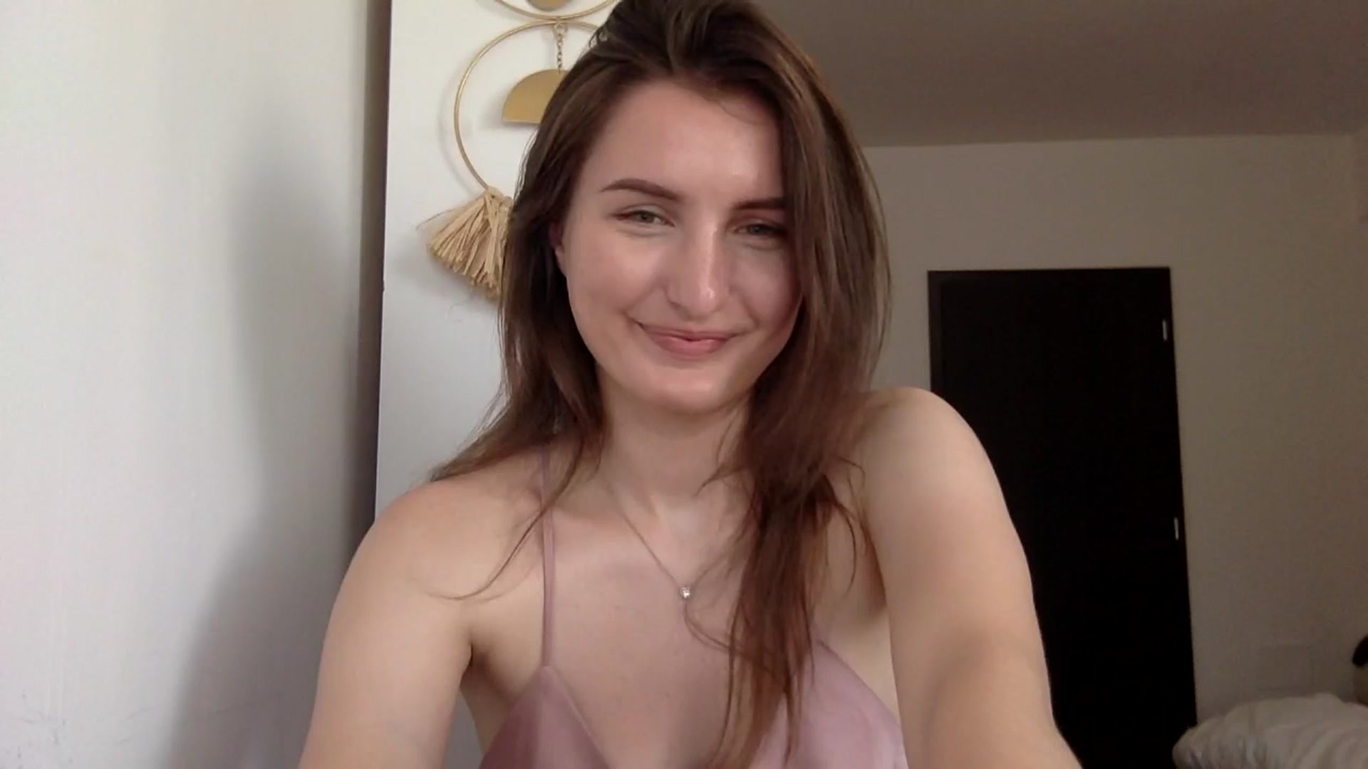 Gallery image thumbnail from EmilyRosier's myfreecams stream on, 07/01/2023, 14:19 image 1 of 20