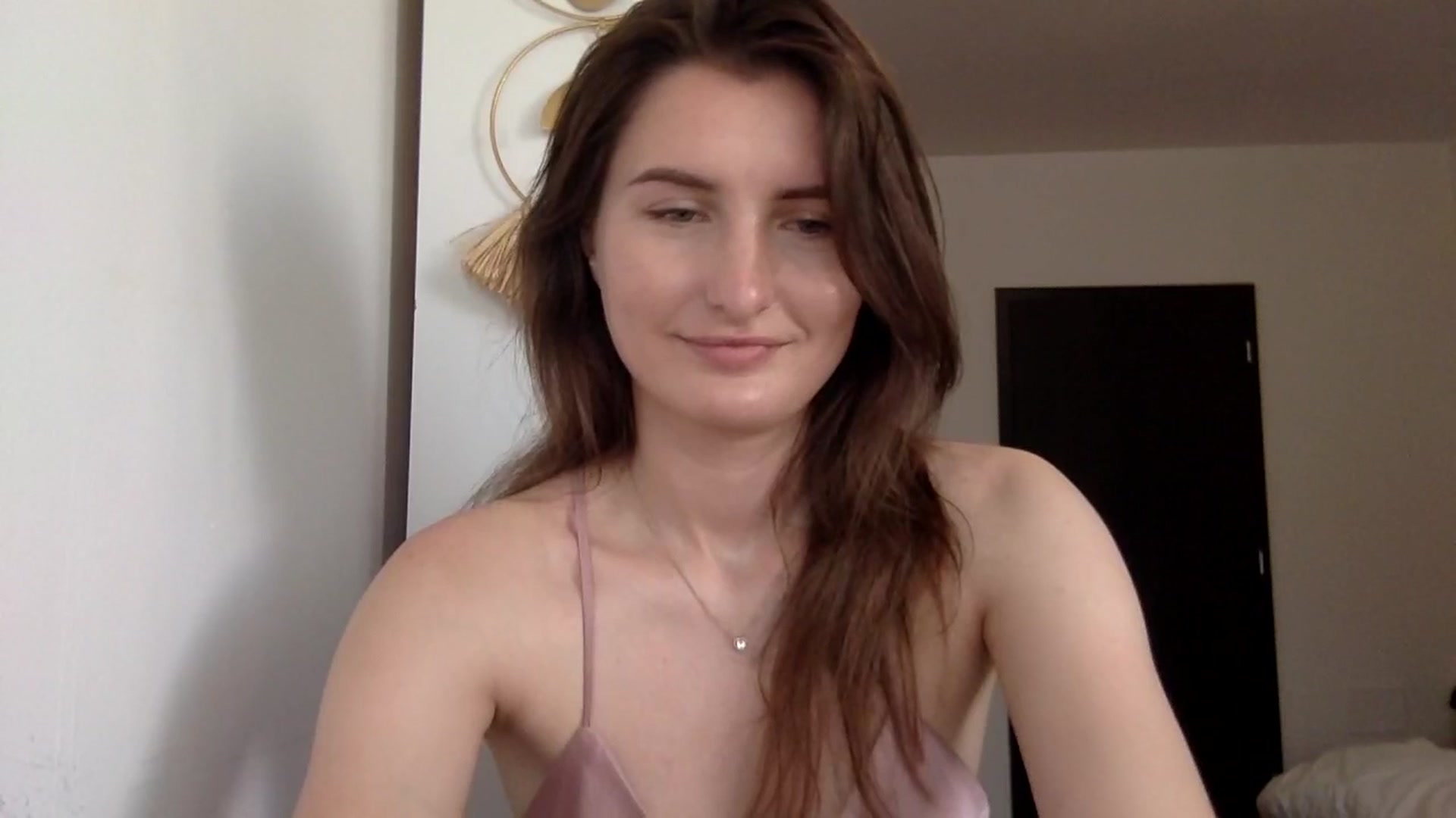 Gallery image thumbnail from EmilyRosier's myfreecams stream on, 07/01/2023, 14:19 image 7 of 20