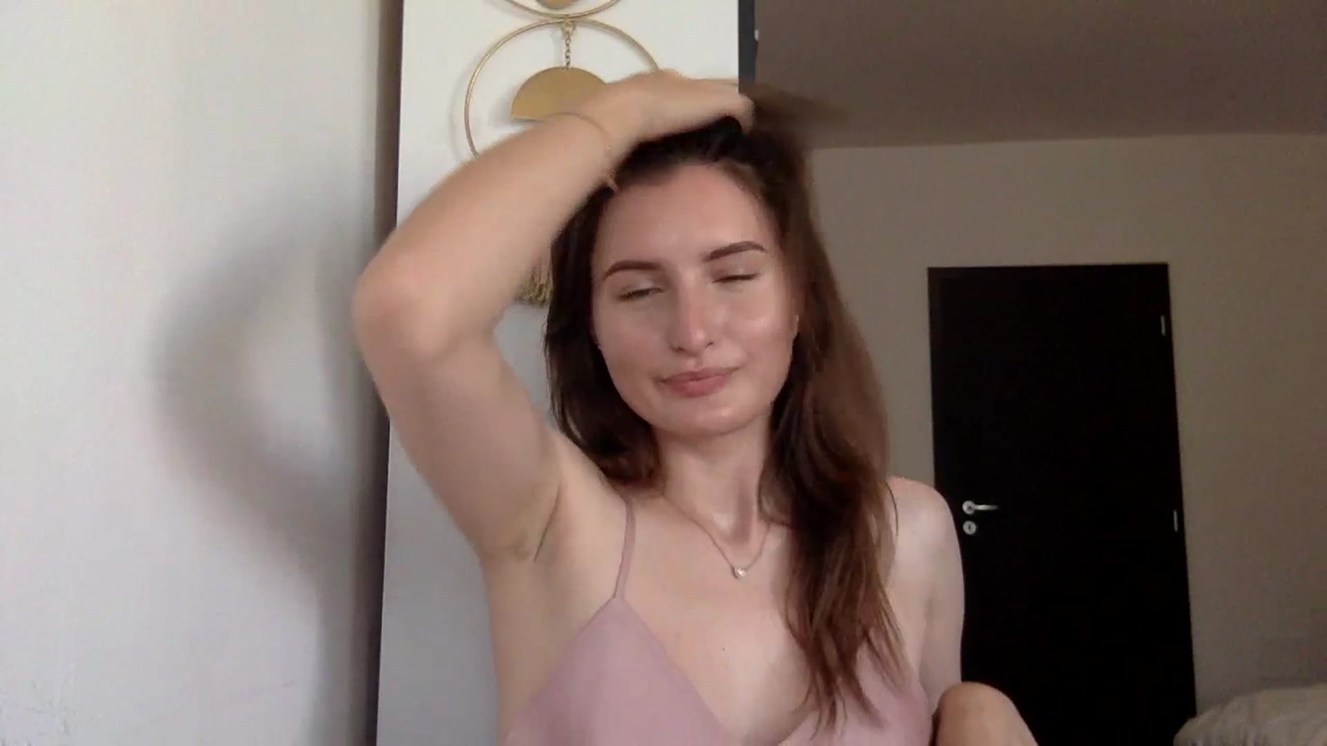 Gallery image thumbnail from EmilyRosier's myfreecams stream on, 07/01/2023, 14:19 image 14 of 20