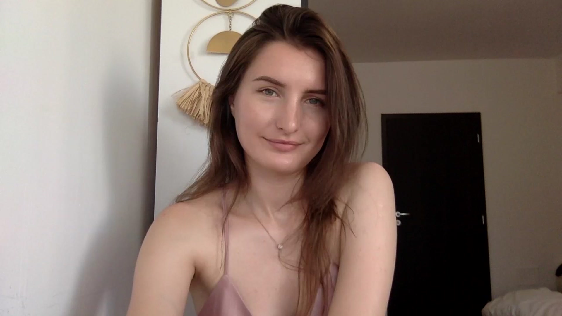 Gallery image thumbnail from EmilyRosier's myfreecams stream on, 07/01/2023, 14:19 image 2 of 20