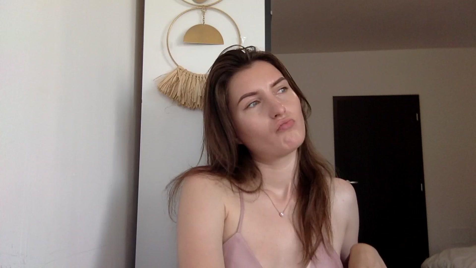 Gallery image thumbnail from EmilyRosier's myfreecams stream on, 07/01/2023, 14:19 image 17 of 20