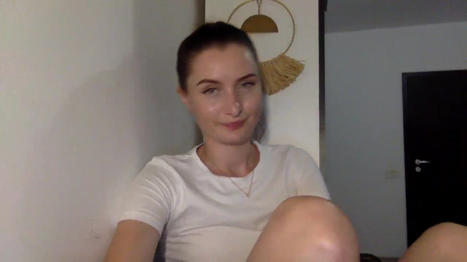 Gallery image thumbnail from EmilyRosier's myfreecams stream on, 08/03/2023, 18:10 image 5 of 20