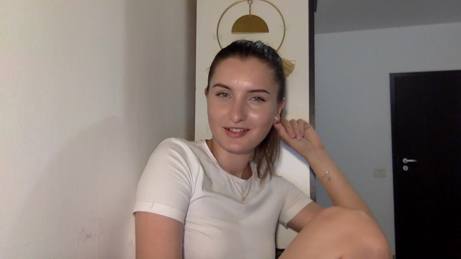 Gallery image thumbnail from EmilyRosier's myfreecams stream on, 08/03/2023, 18:10 image 20 of 20