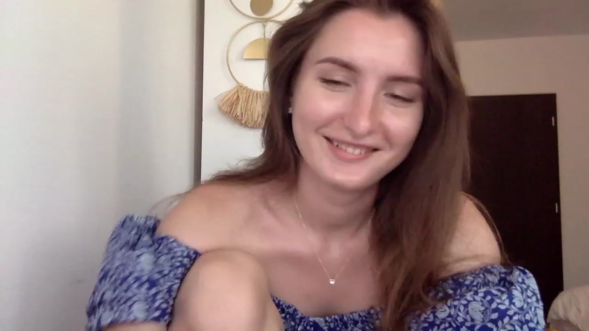 Gallery image thumbnail from EmilyRosier's myfreecams stream on, 08/04/2023, 16:06 image 4 of 20