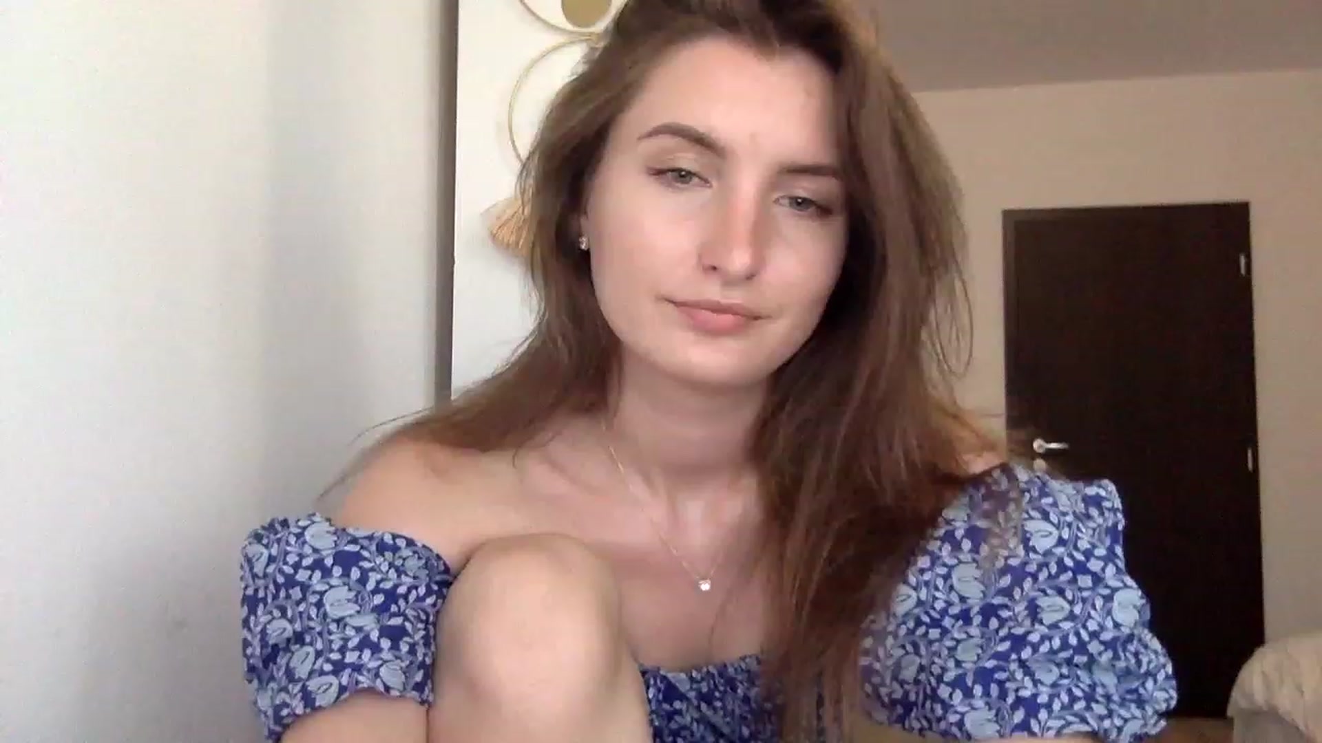 Gallery image thumbnail from EmilyRosier's myfreecams stream on, 08/04/2023, 16:06 image 12 of 20